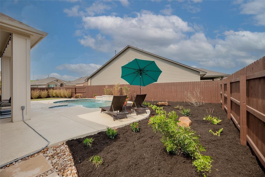 Image 30 of 33 For 116 Docking Iron Dr