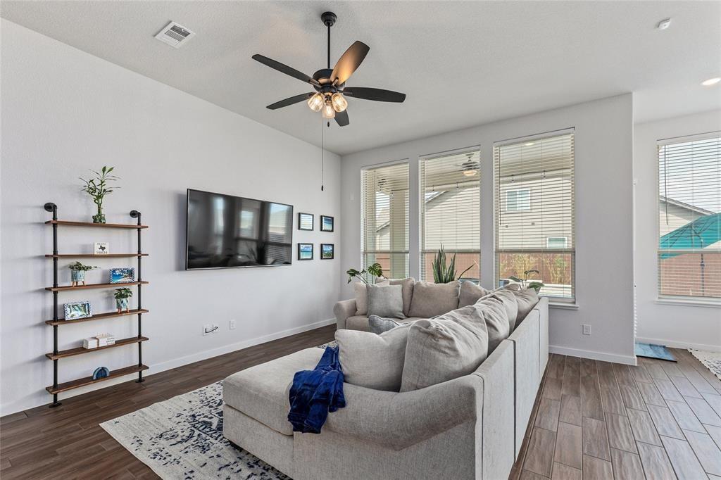 Image 7 of 33 For 116 Docking Iron Dr