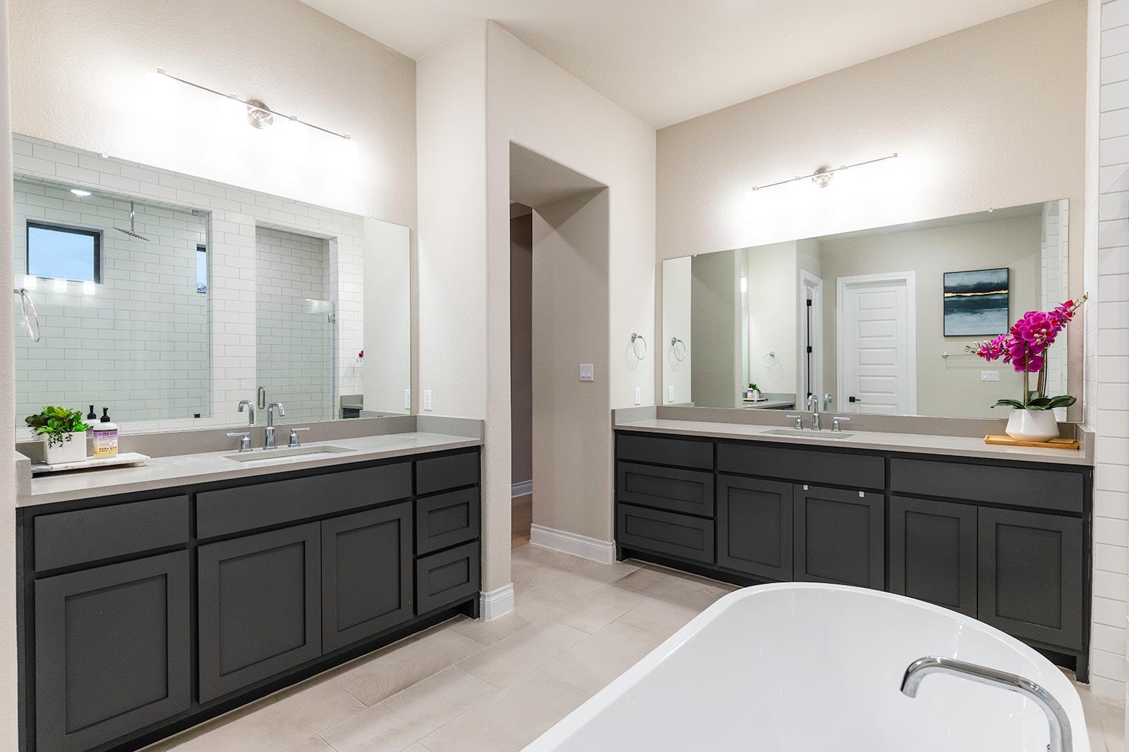 Image 17 of 40 For 216 Spence Ln