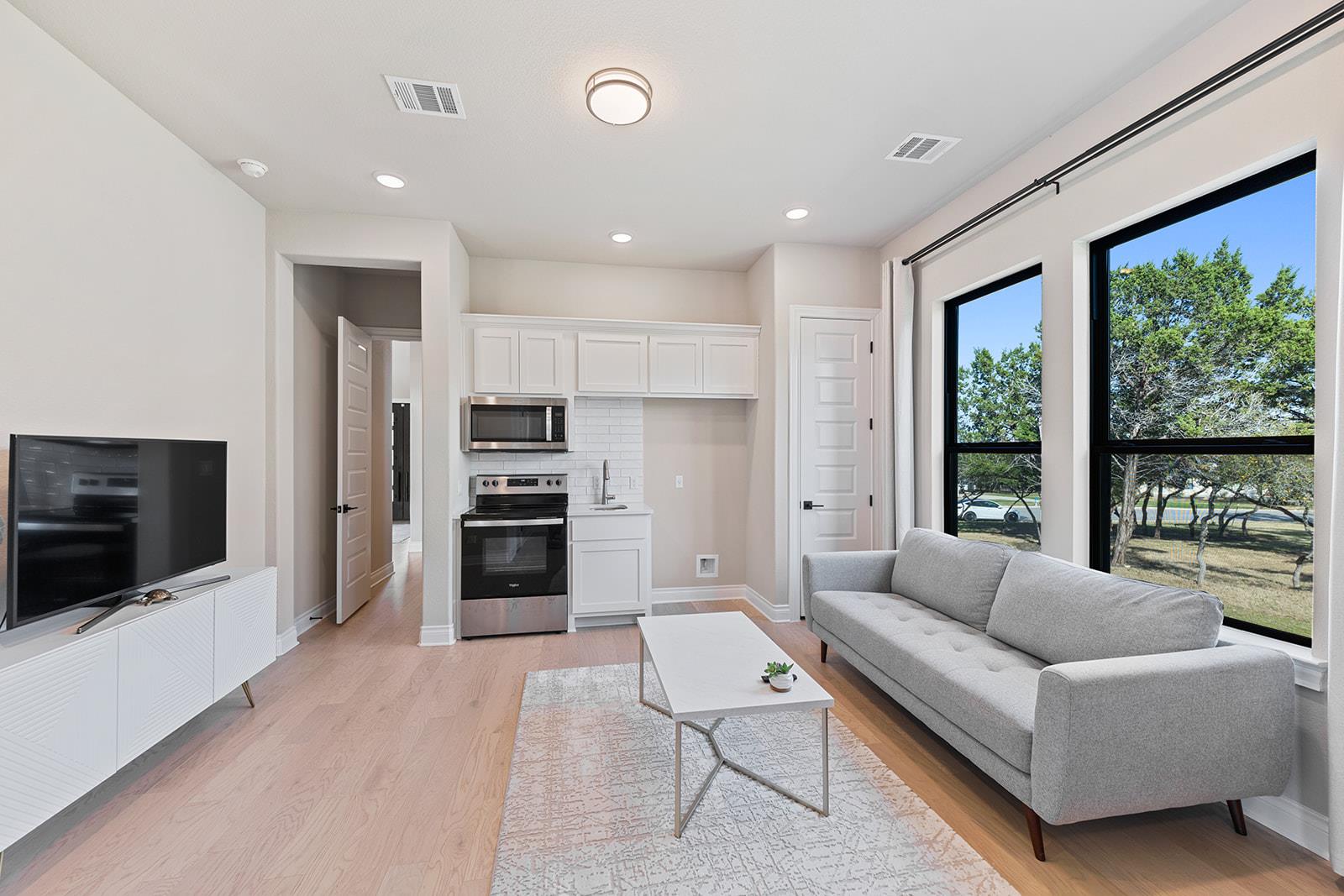 Image 25 of 40 For 216 Spence Ln