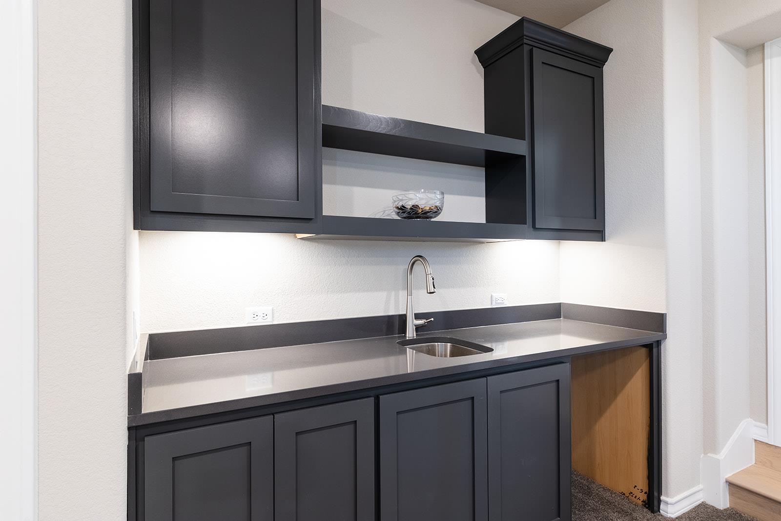 Image 28 of 40 For 216 Spence Ln