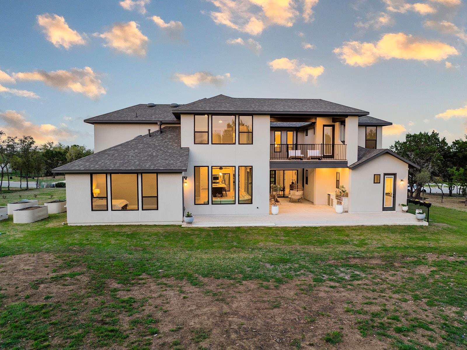 Image 36 of 40 For 216 Spence Ln