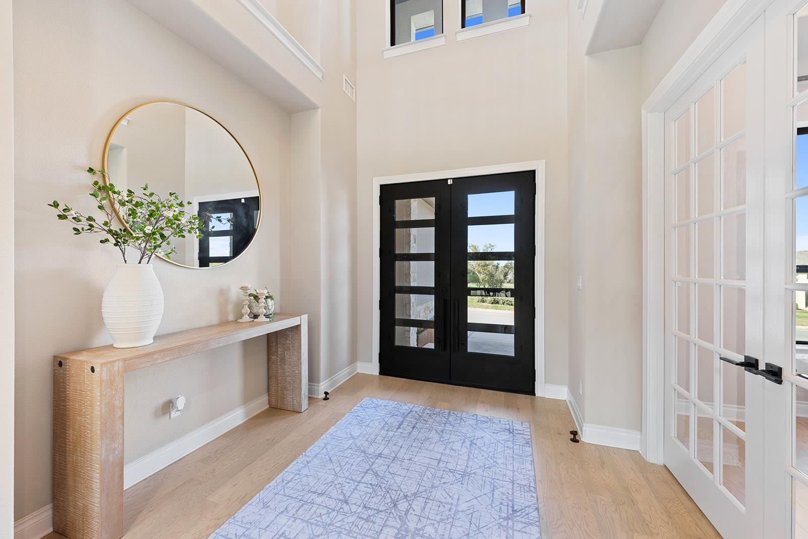 Image 5 of 40 For 216 Spence Ln