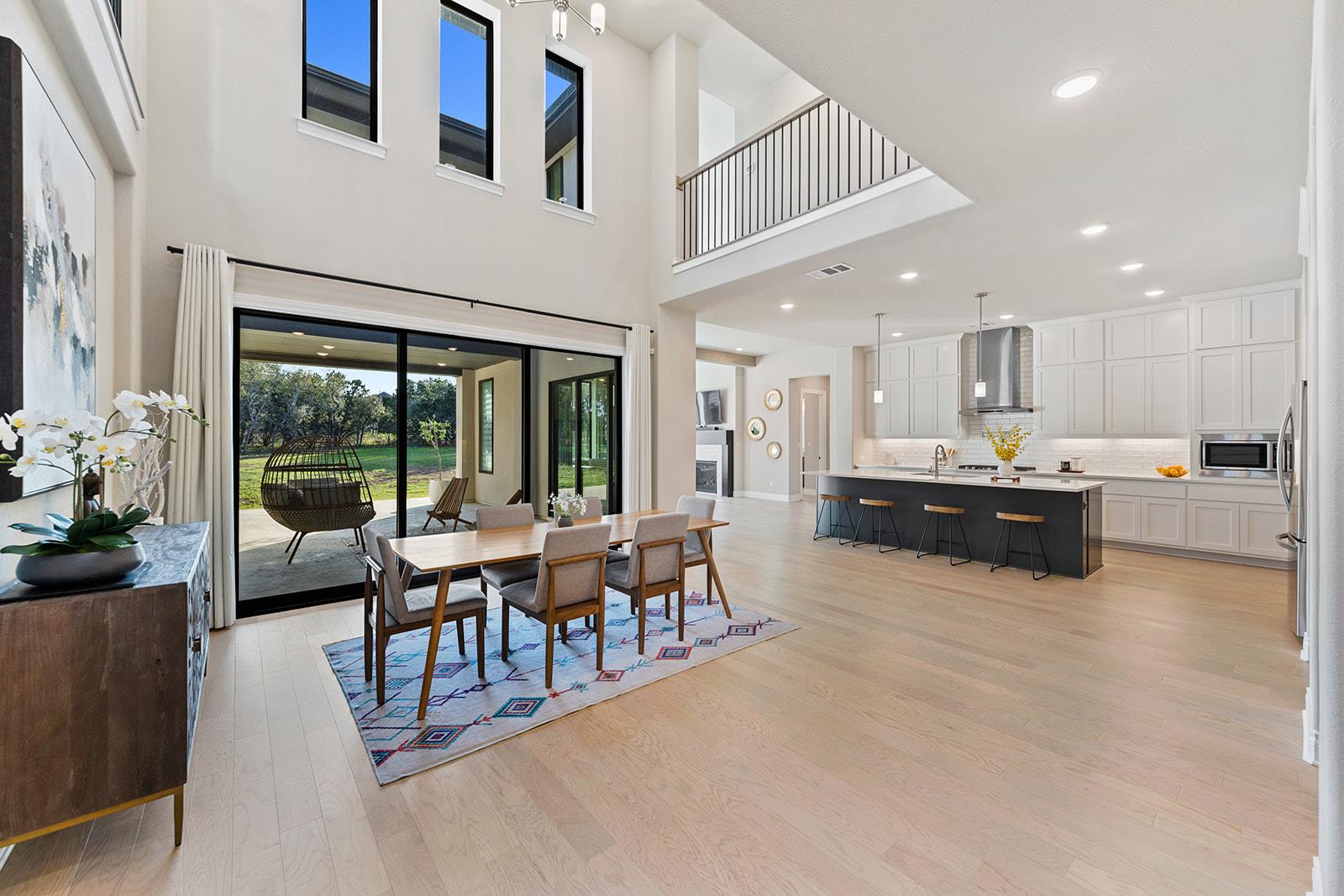 Image 6 of 40 For 216 Spence Ln