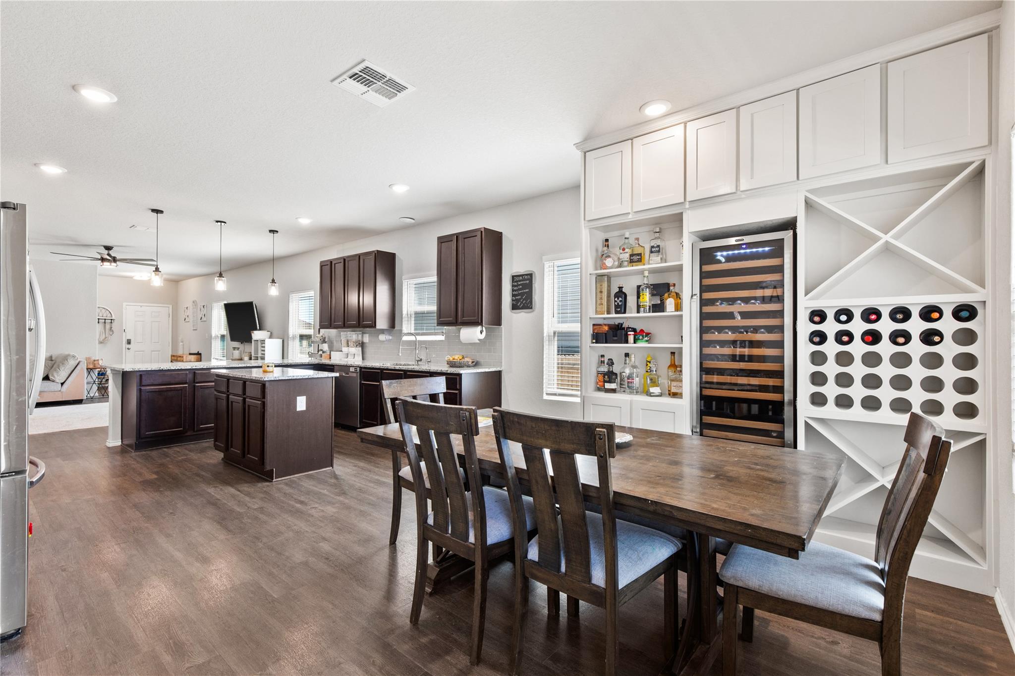 Image 14 of 39 For 331 Saddle Dawn