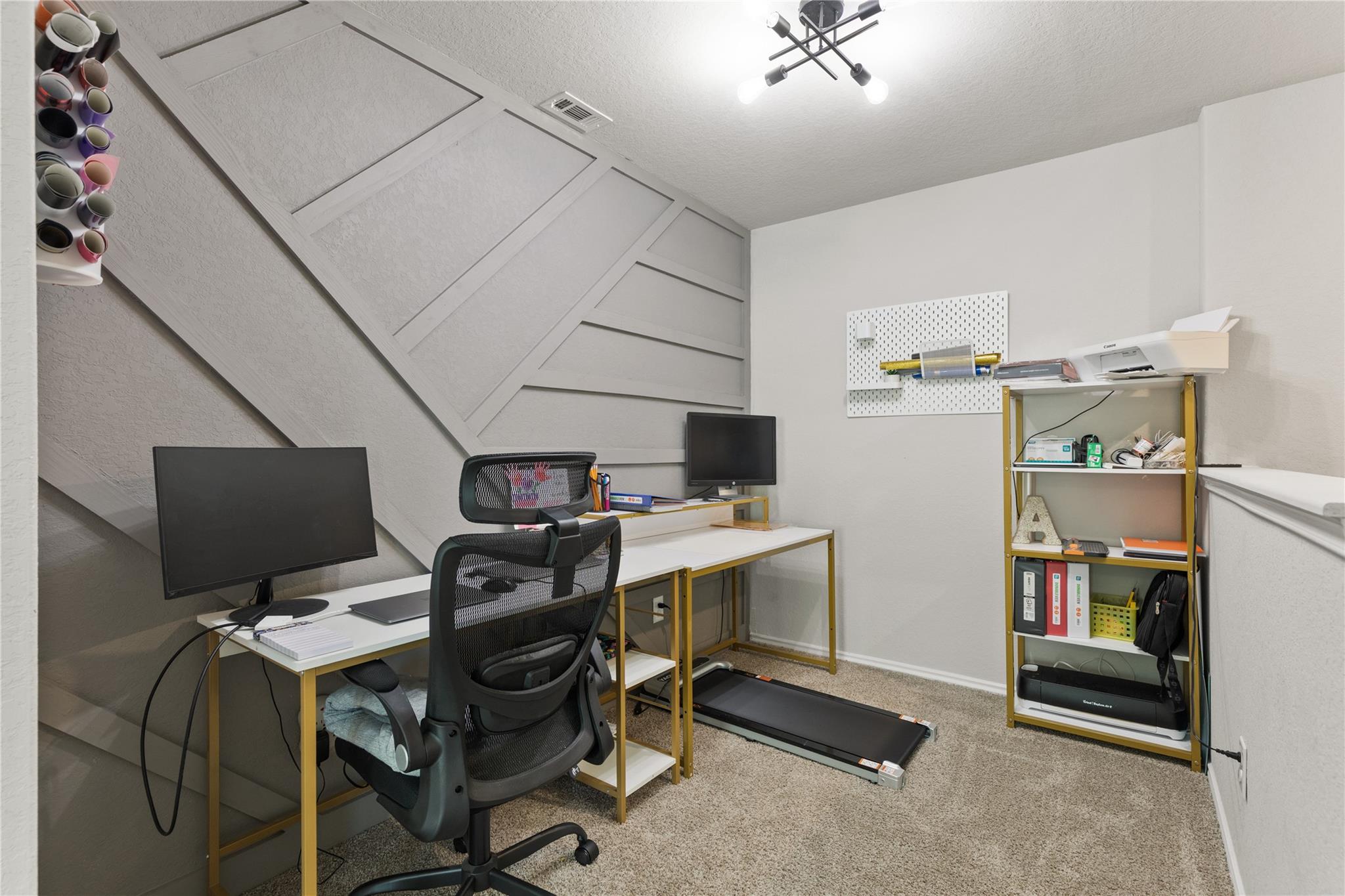 Image 25 of 39 For 331 Saddle Dawn