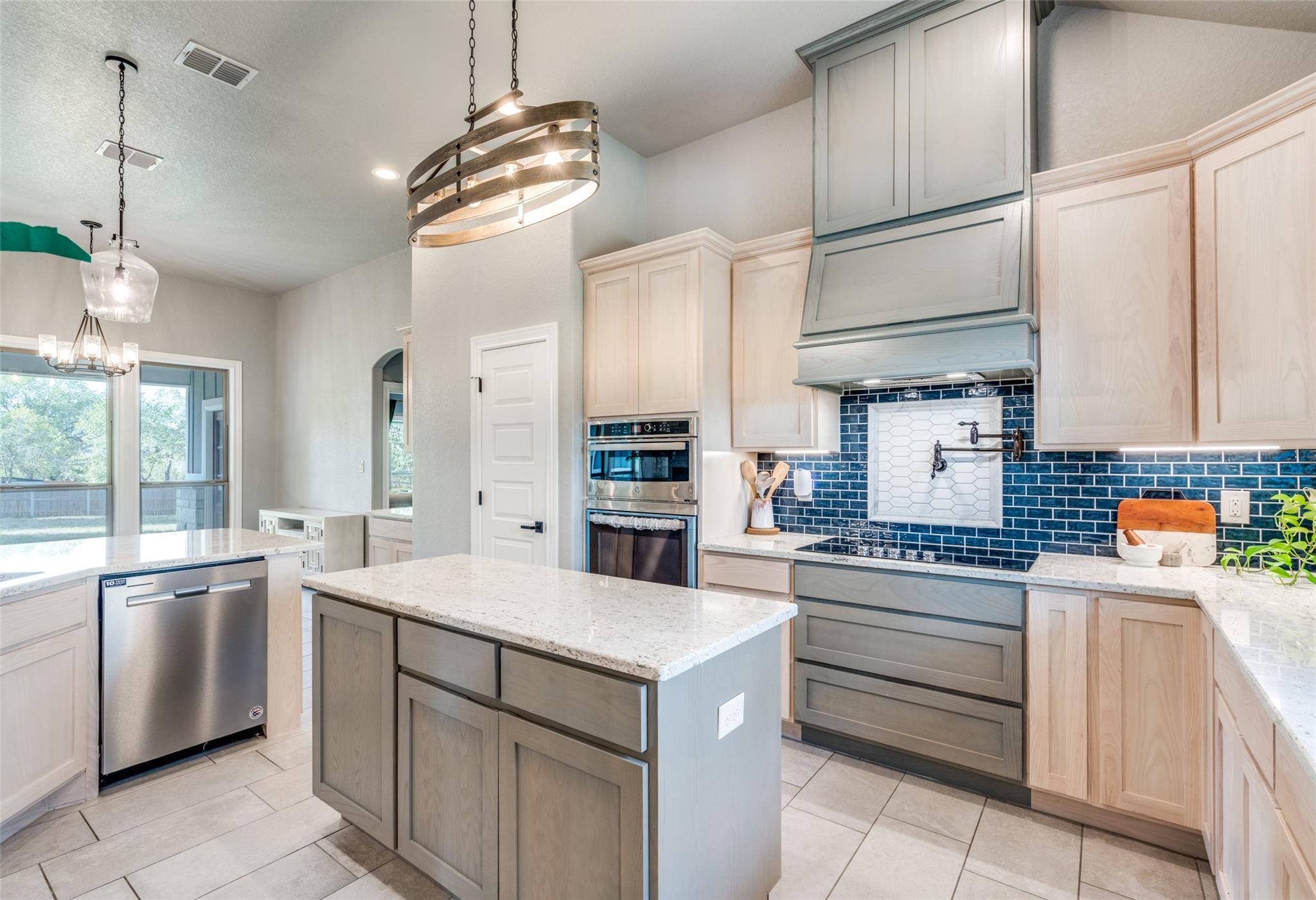 Image 13 of 25 For 105 Calvary Dr