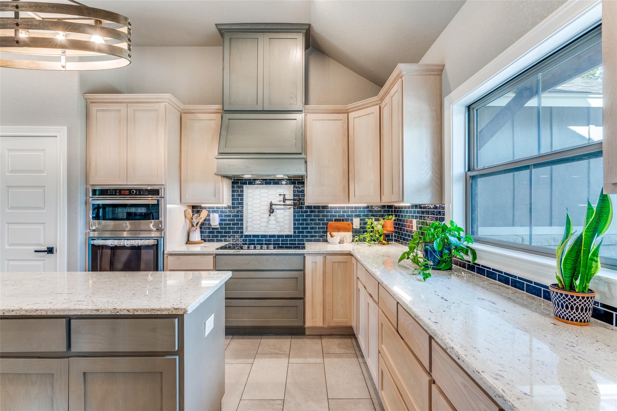 Image 14 of 25 For 105 Calvary Dr