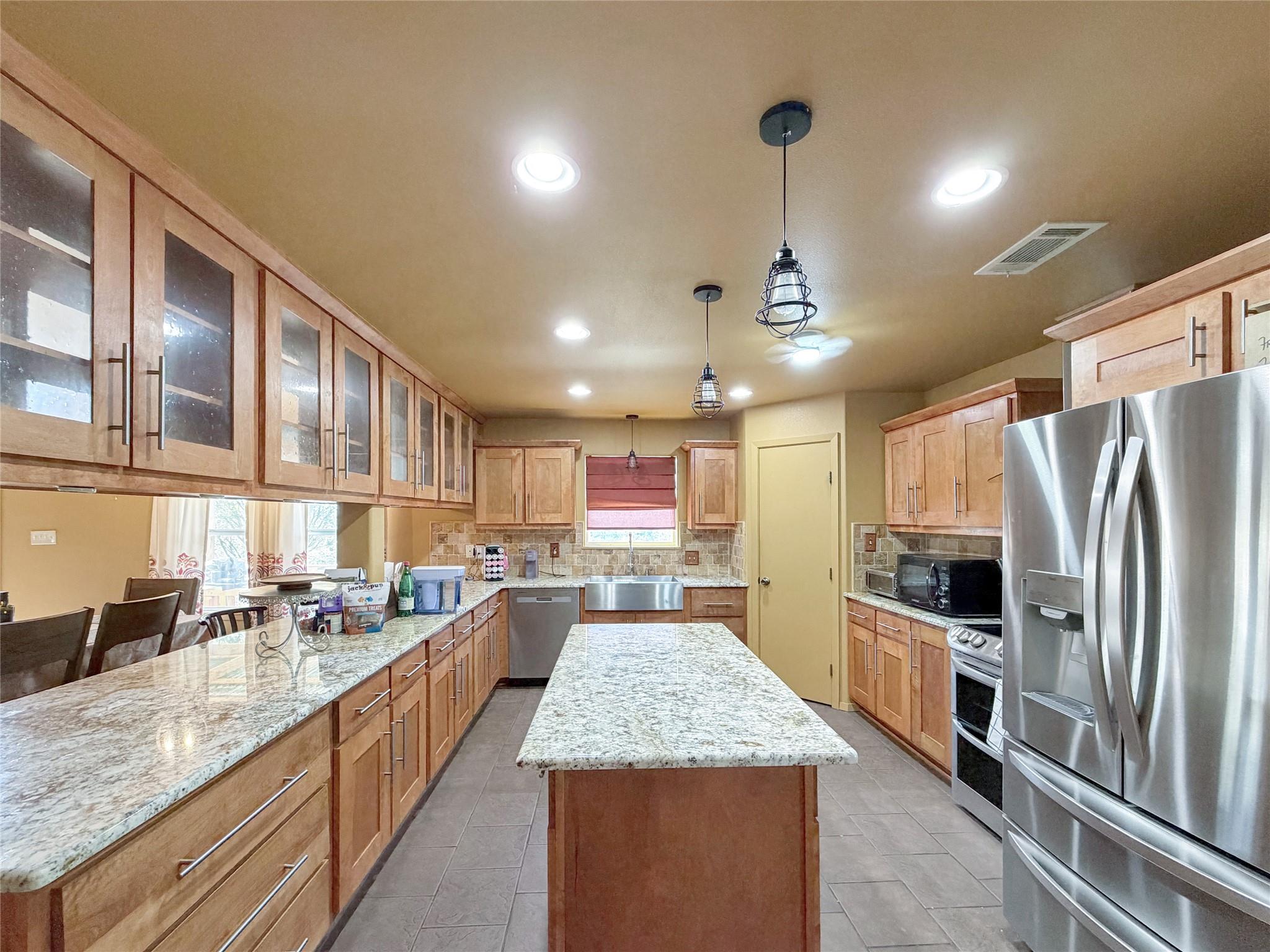 Image 11 of 39 For 1721 Fm 3424 Dr