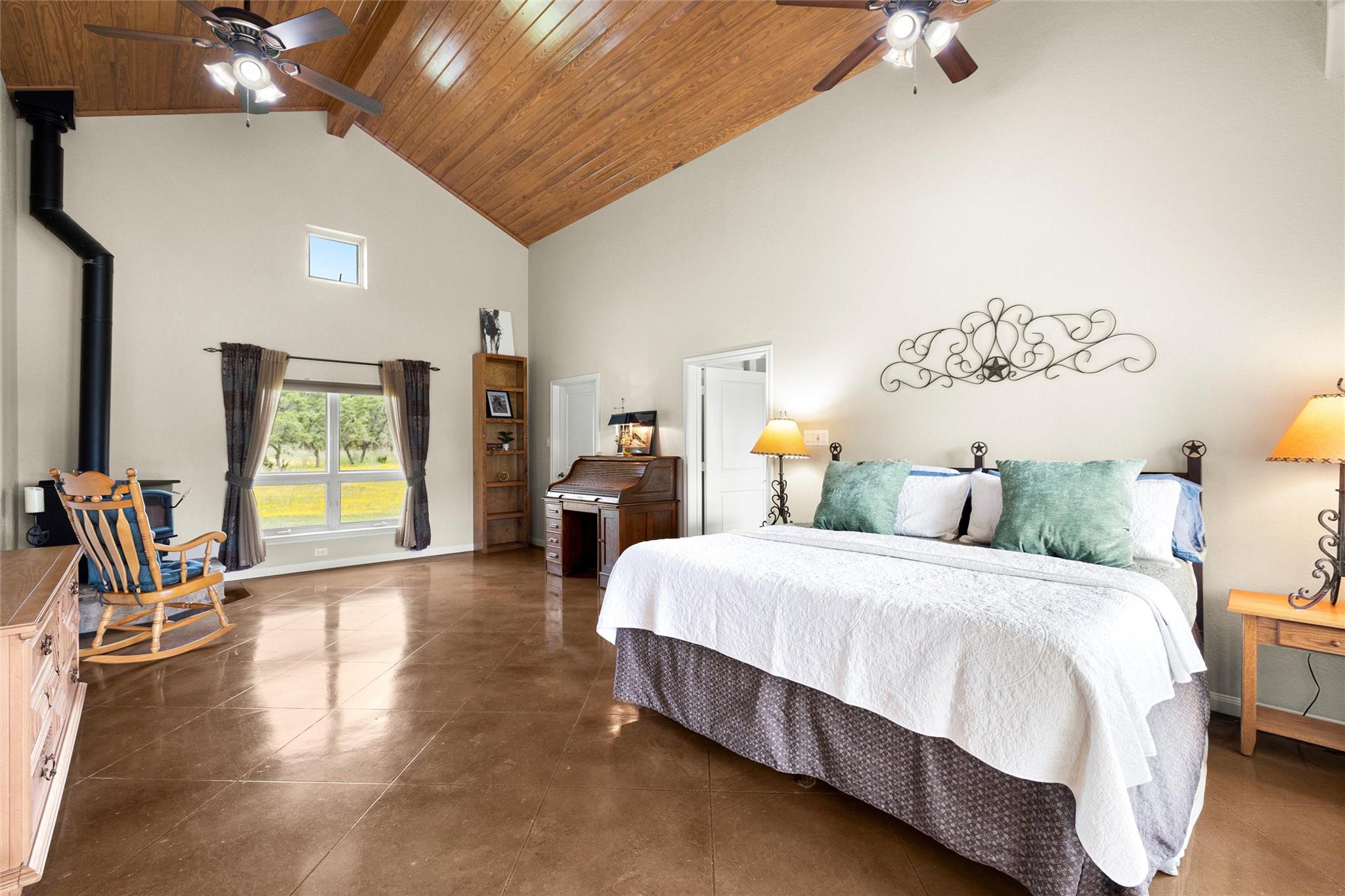 Image 14 of 40 For 426 Preiss Ranch Rd