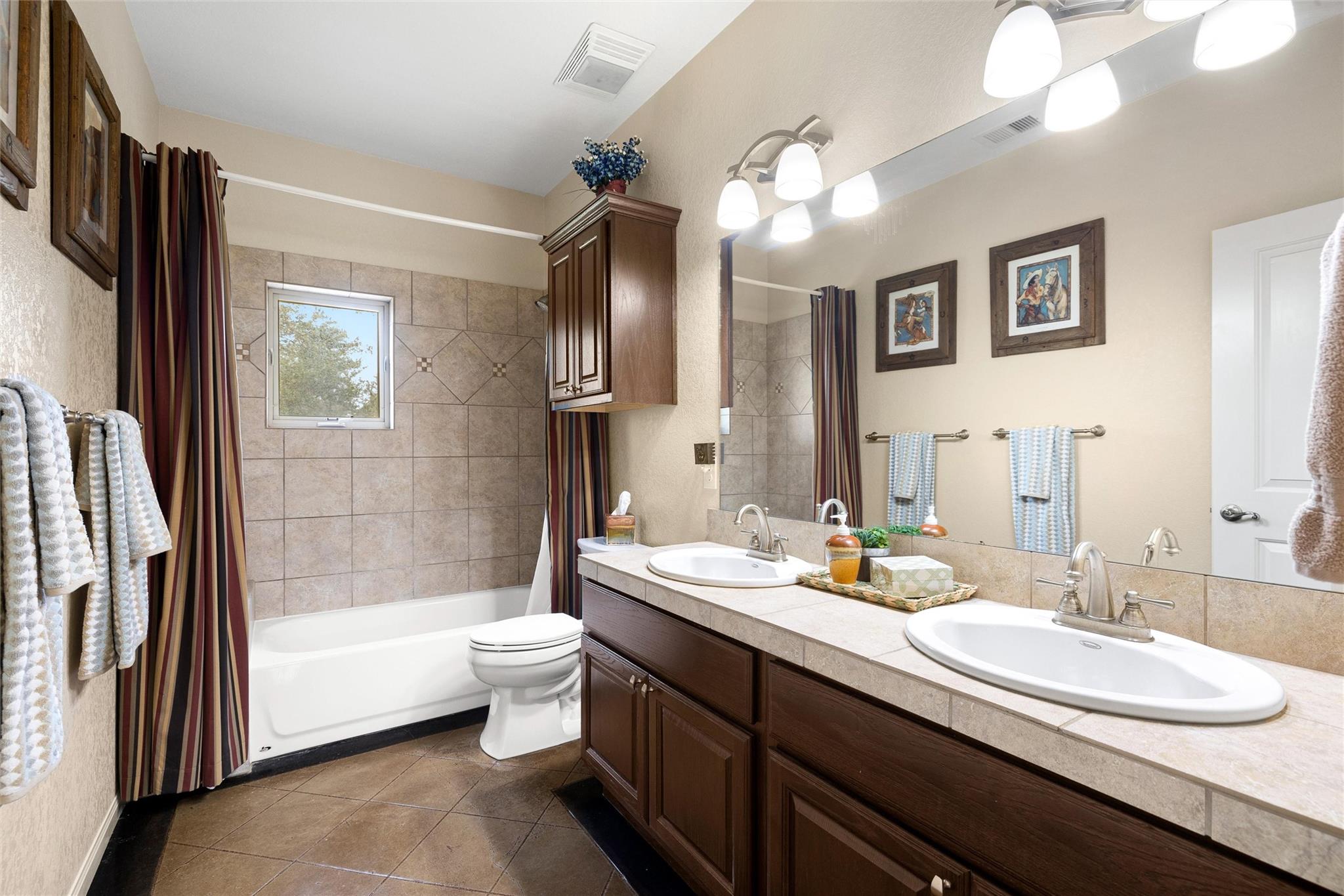 Image 20 of 40 For 426 Preiss Ranch Rd