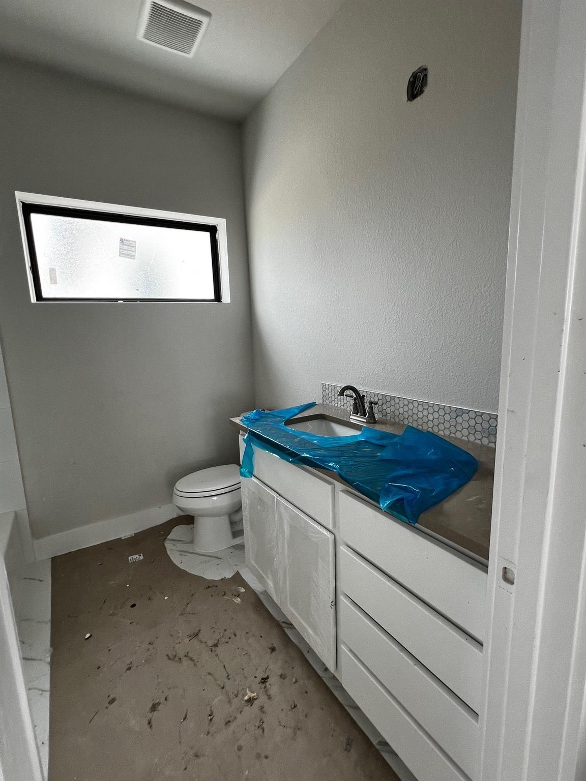 Image 23 of 29 For 9101 Cattle Baron Path