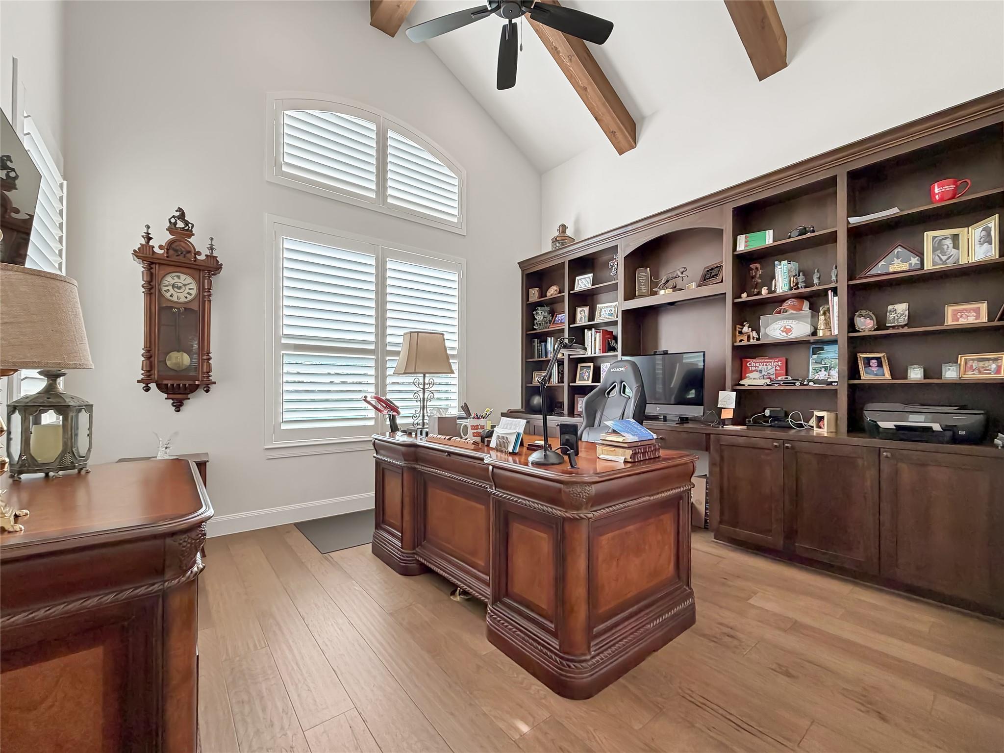 Image 21 of 40 For 631 Angelica Vis