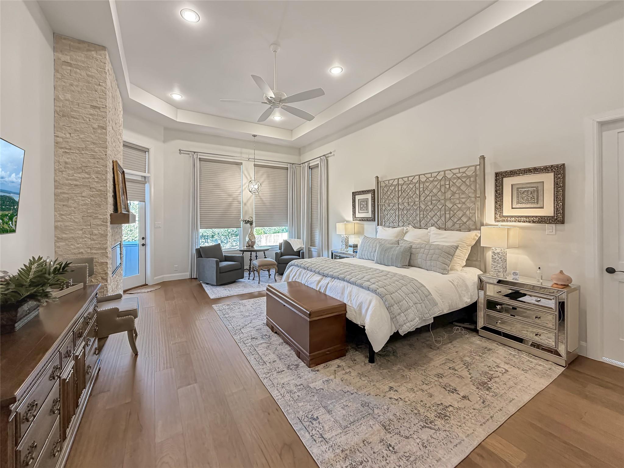 Image 24 of 40 For 631 Angelica Vis