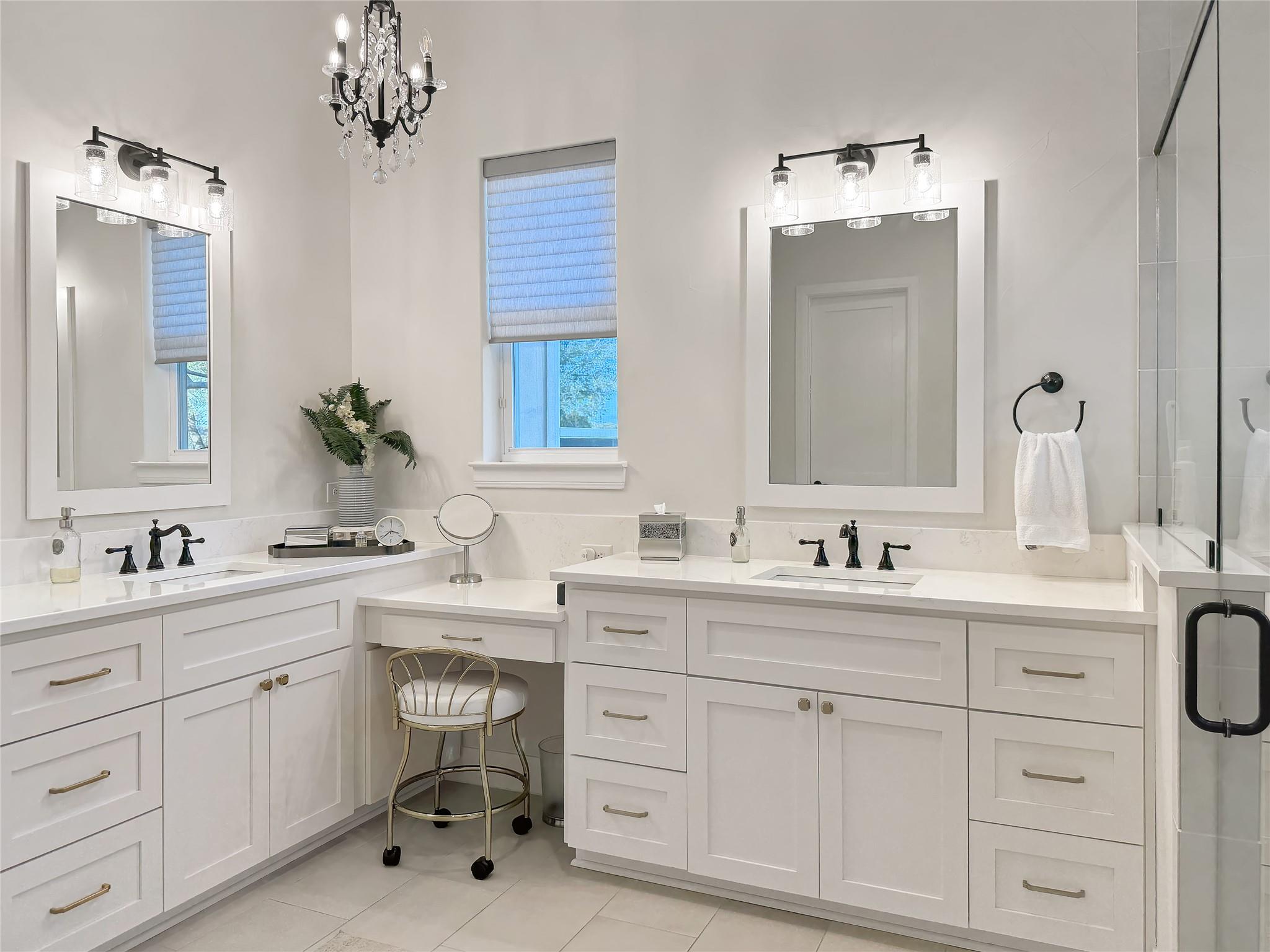 Image 26 of 40 For 631 Angelica Vis