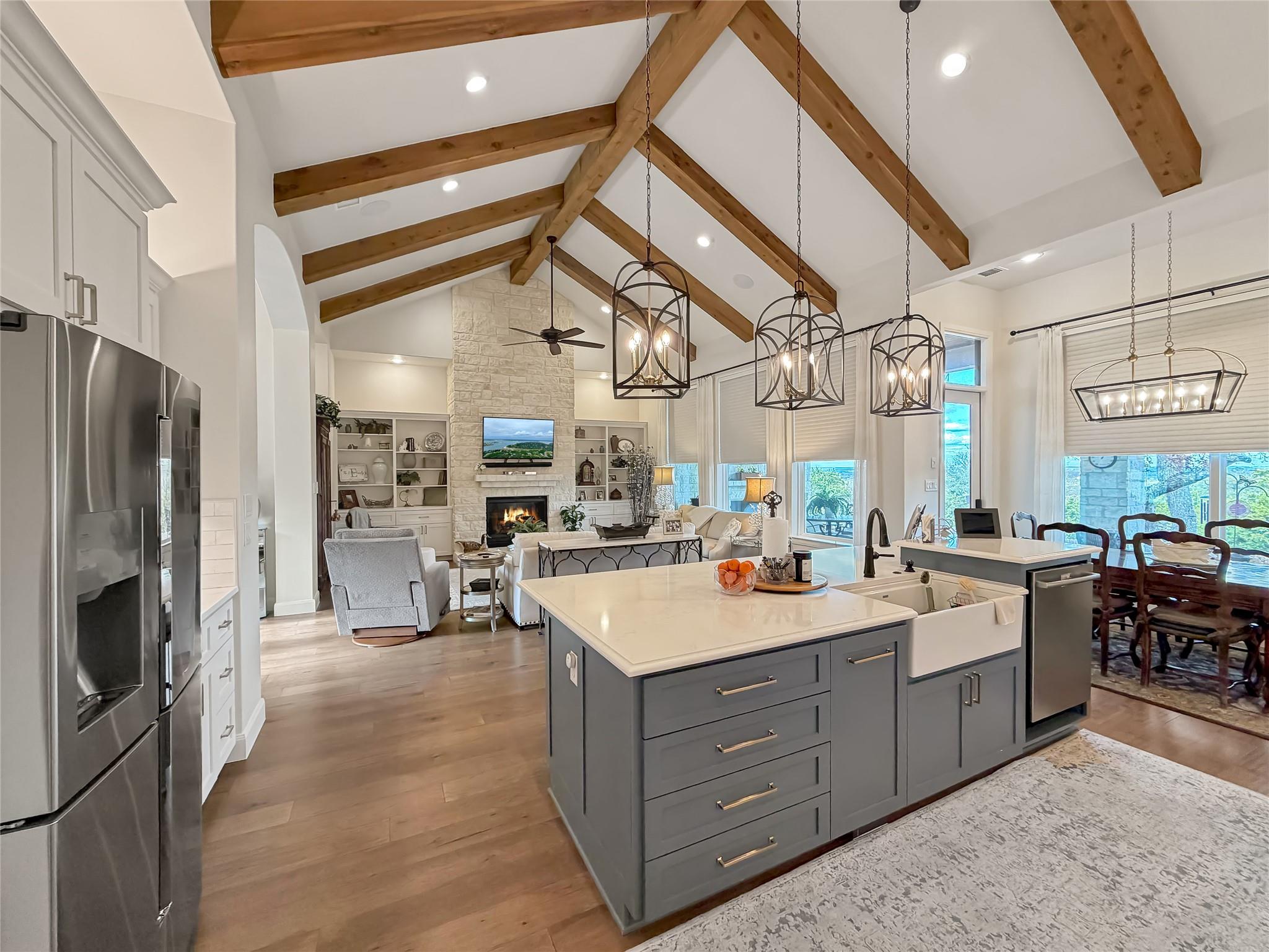 Image 9 of 40 For 631 Angelica Vis