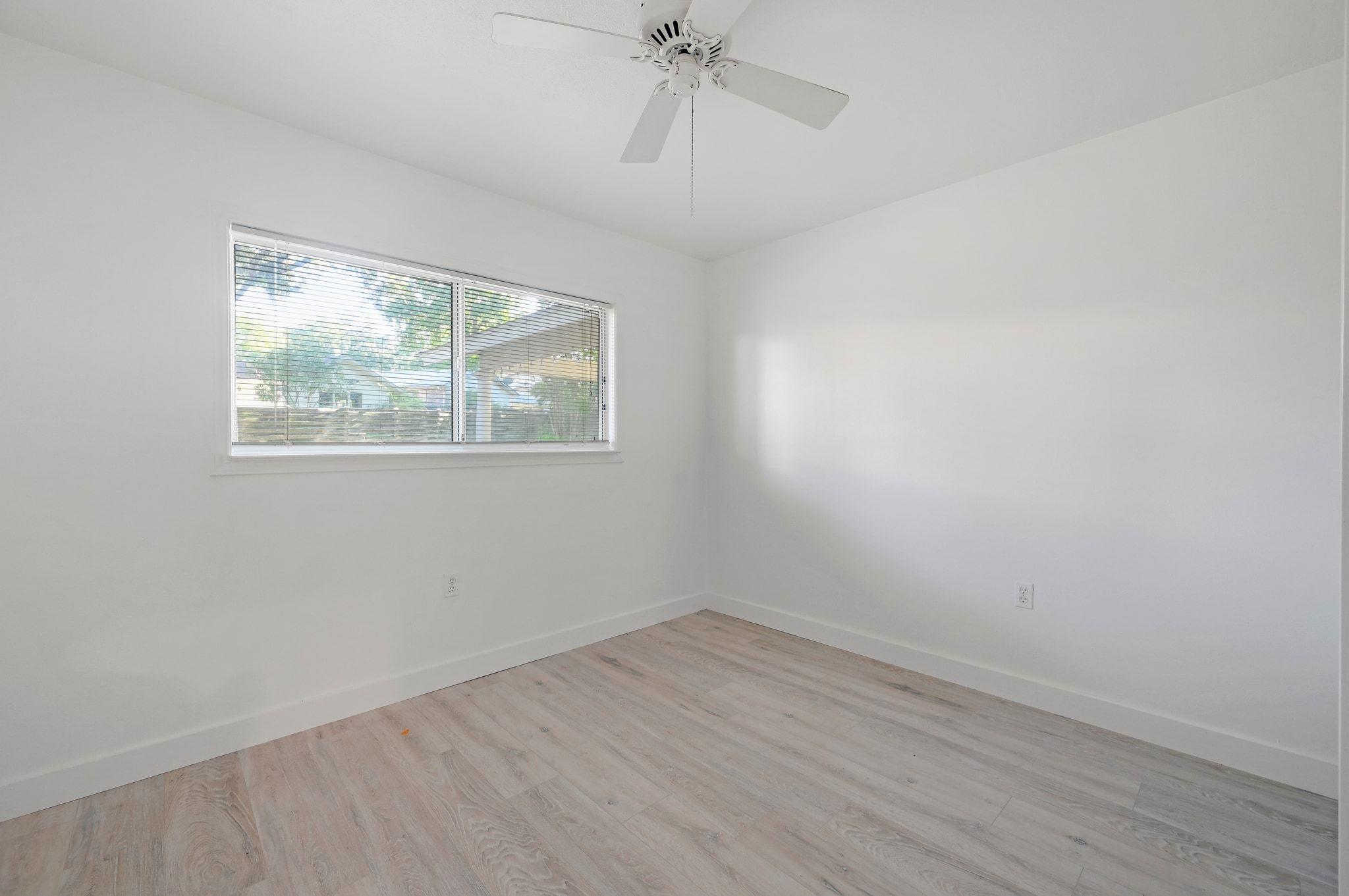 Image 11 of 22 For 14003 Libra Ln