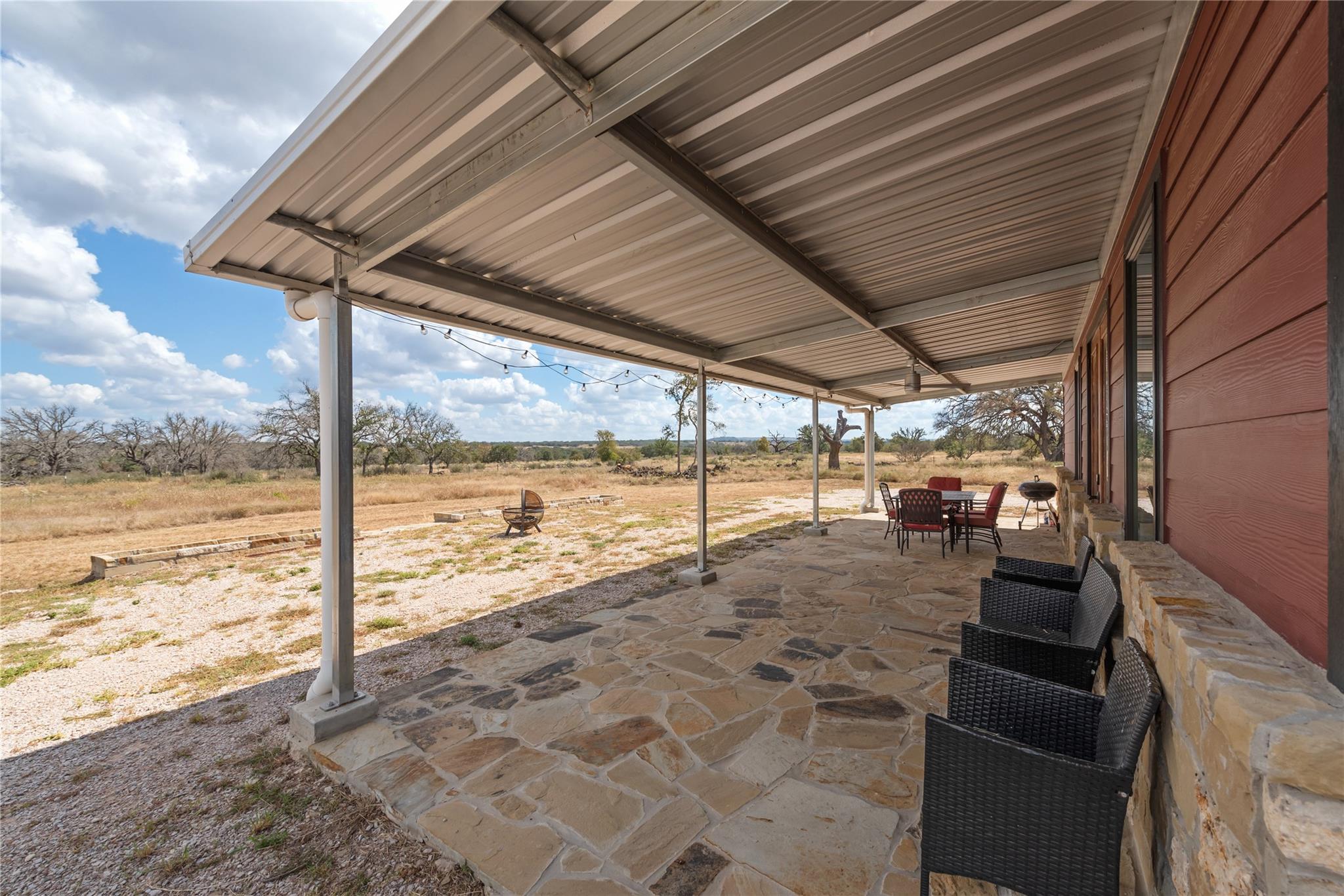 Image 21 of 31 For 928 Bendele Rd