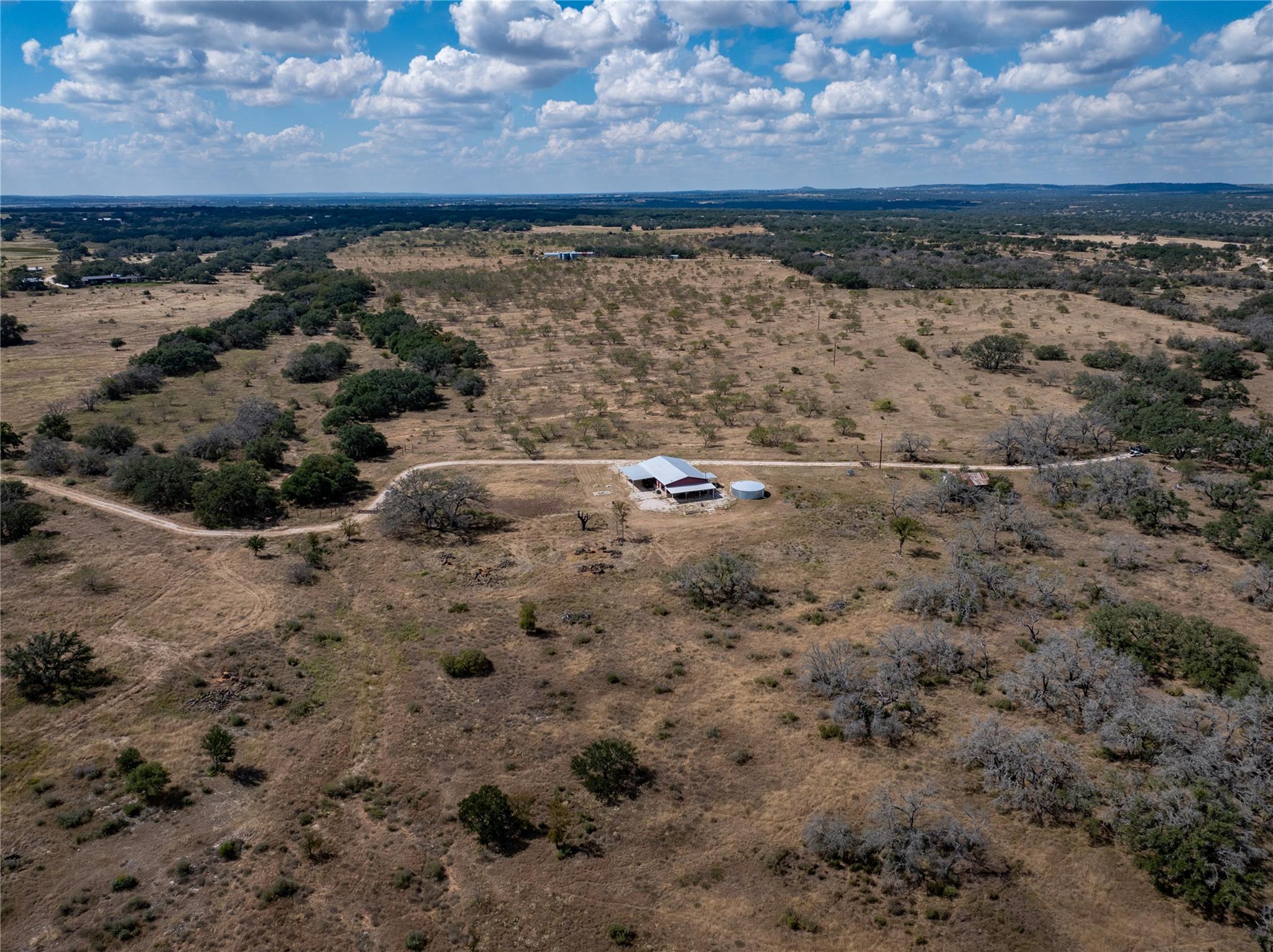 Image 22 of 31 For 928 Bendele Rd