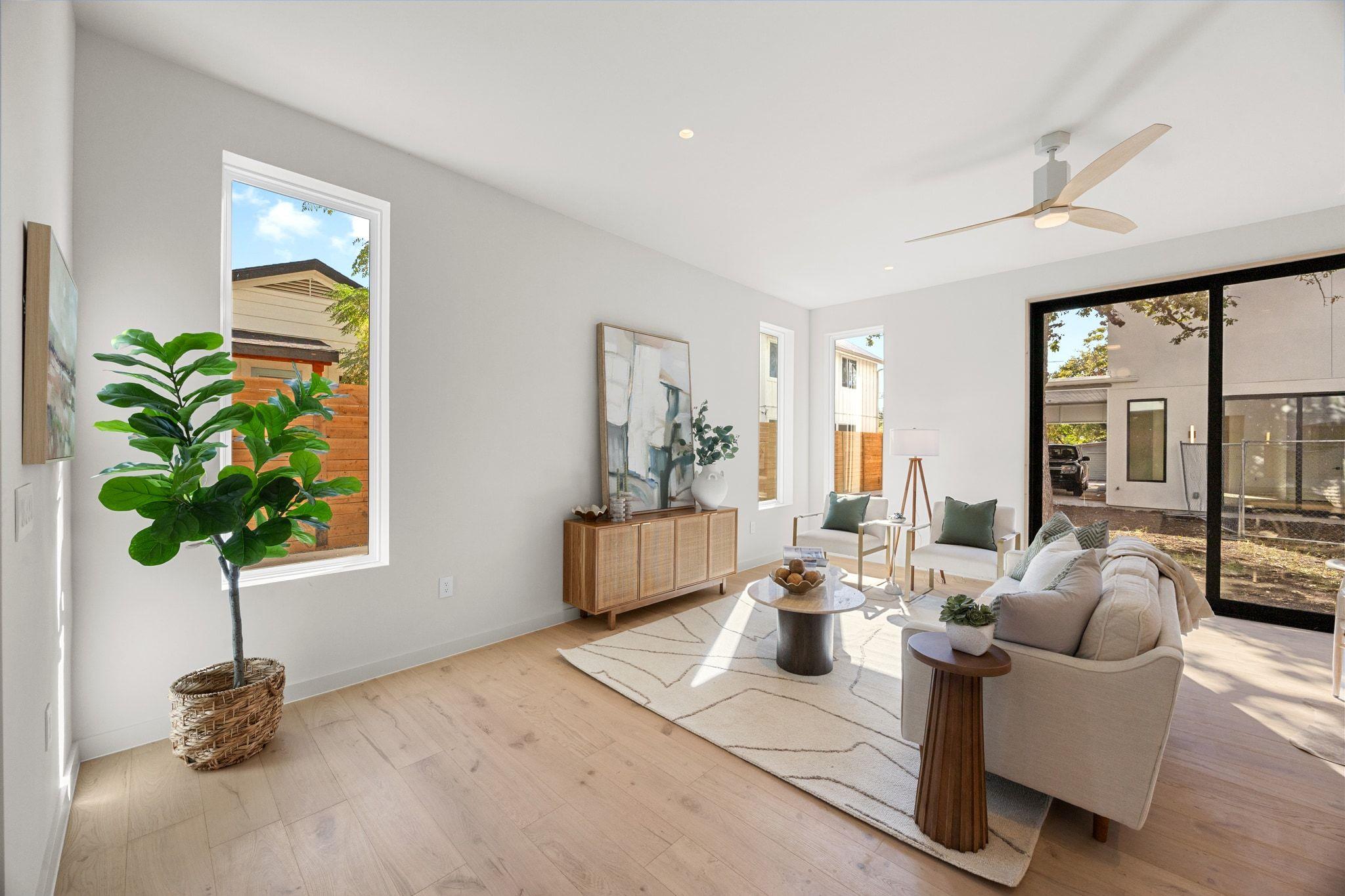 Image 11 of 40 For 1175 Navasota St 2