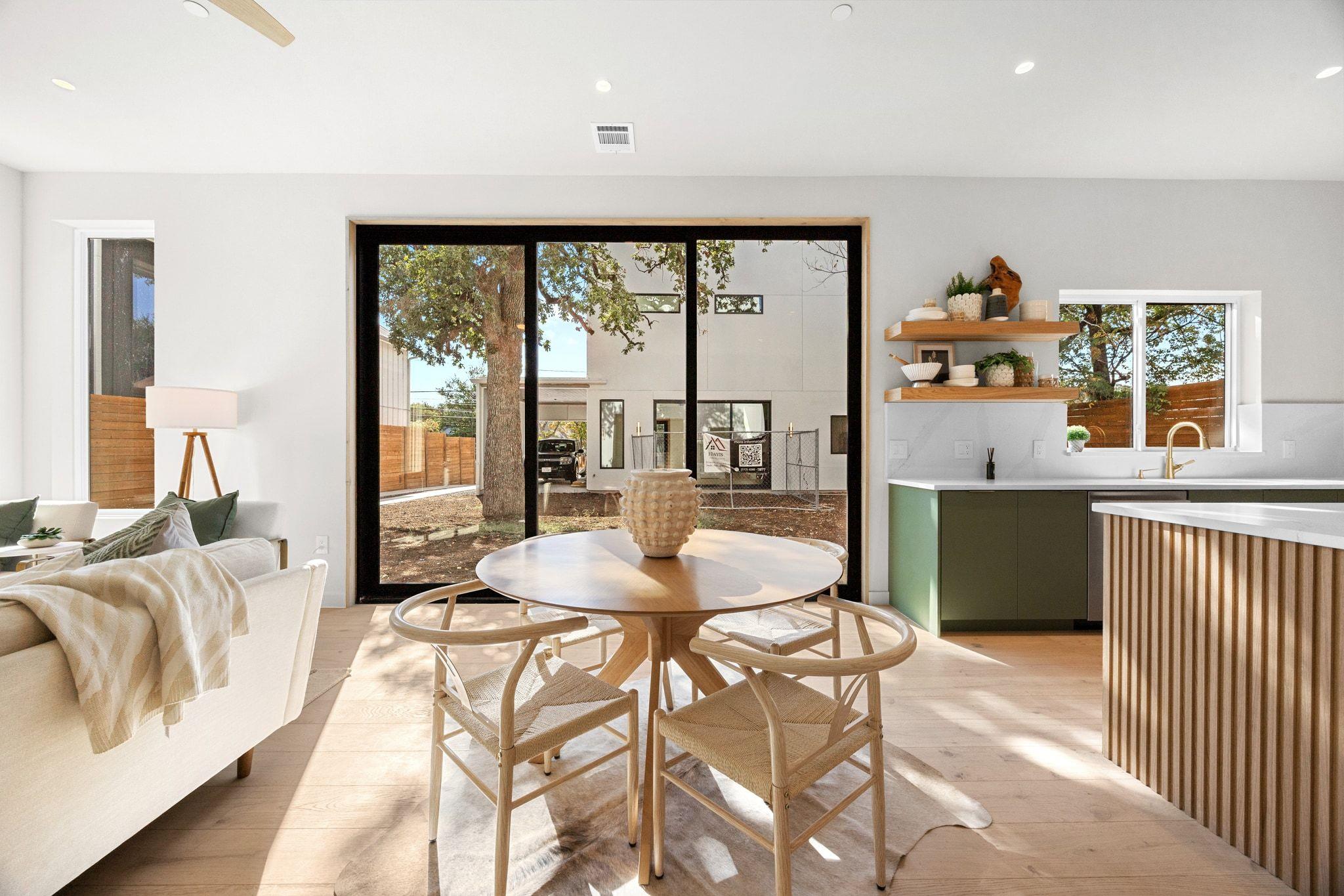 Image 17 of 40 For 1175 Navasota St 2