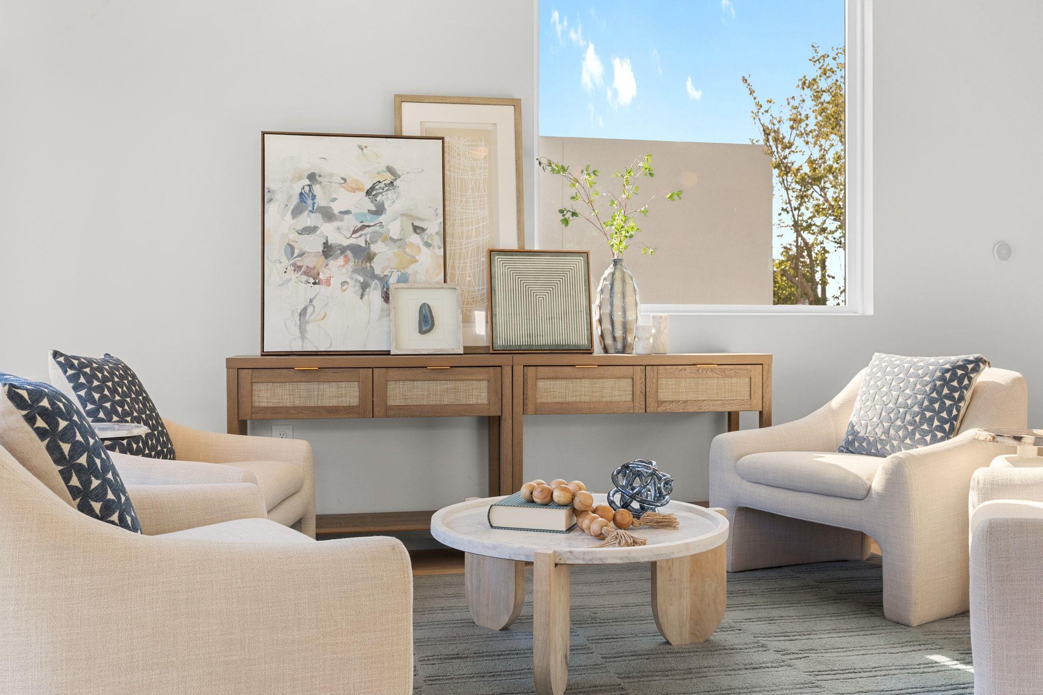 Image 32 of 40 For 1175 Navasota St 2