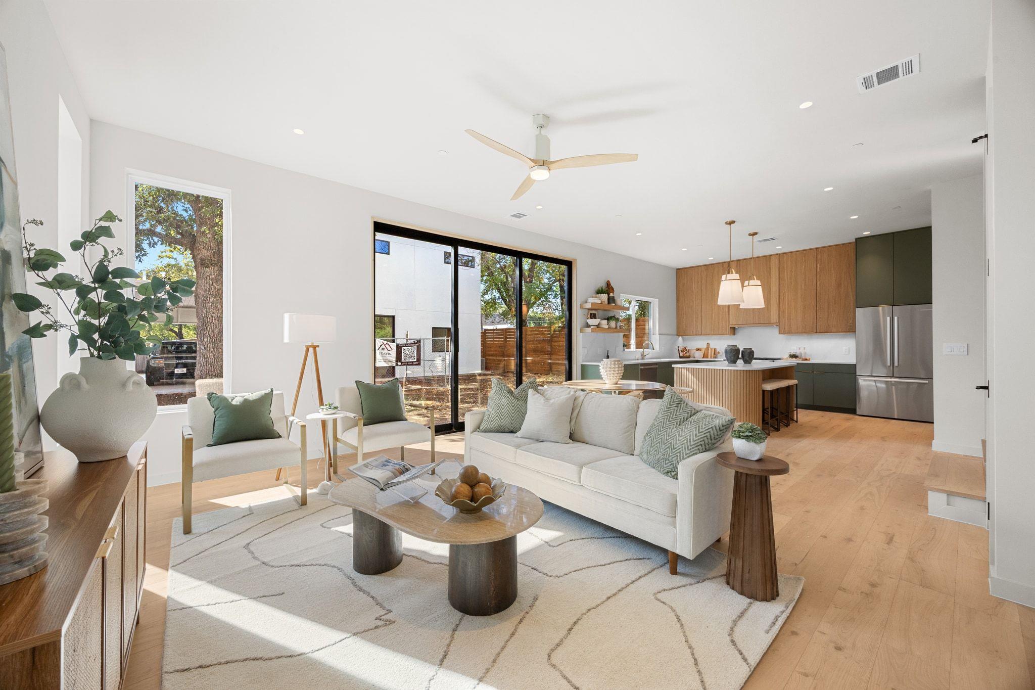 Image 5 of 40 For 1175 Navasota St 2