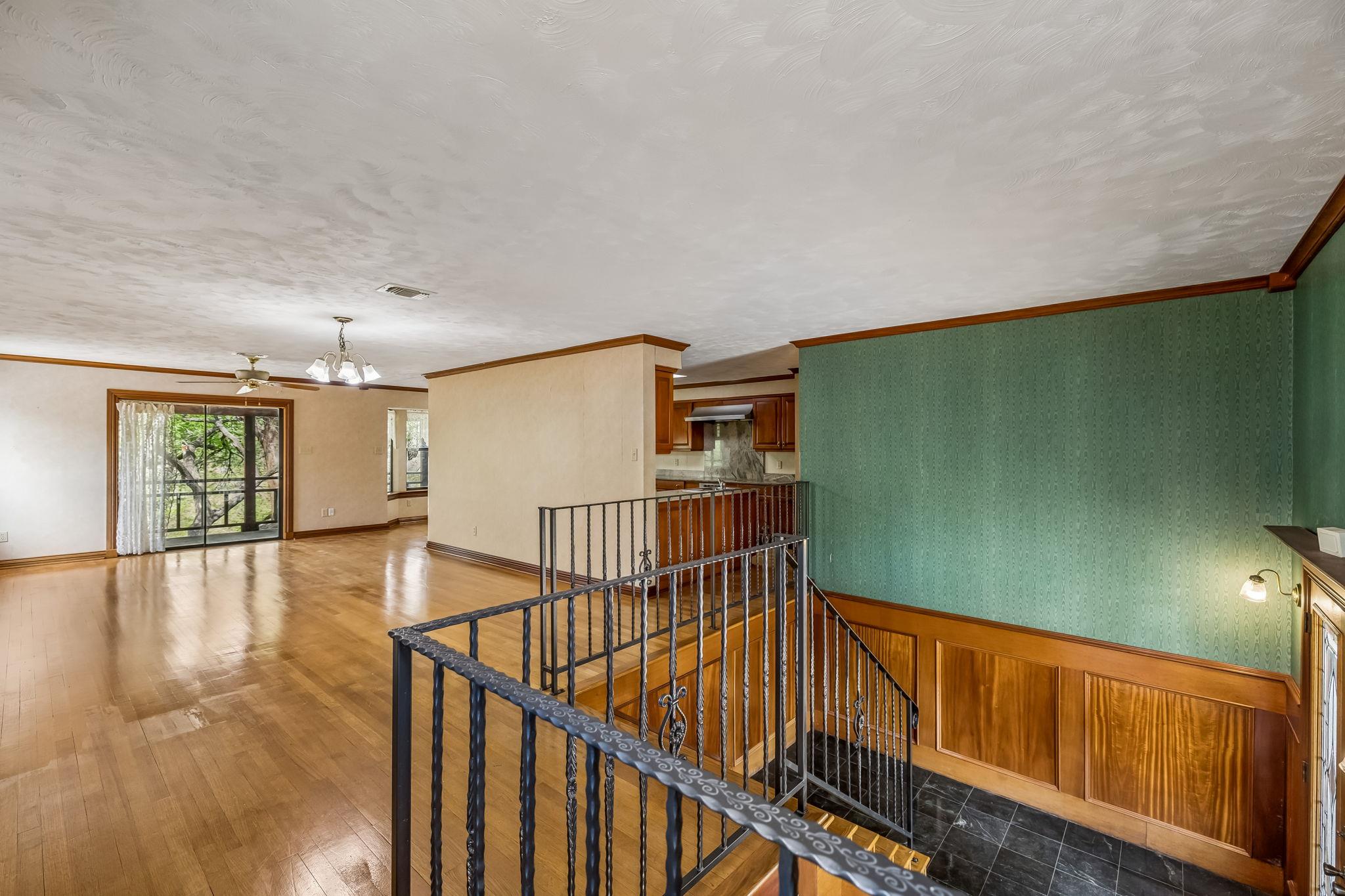 Image 9 of 33 For 2630 Ponderosa Dr