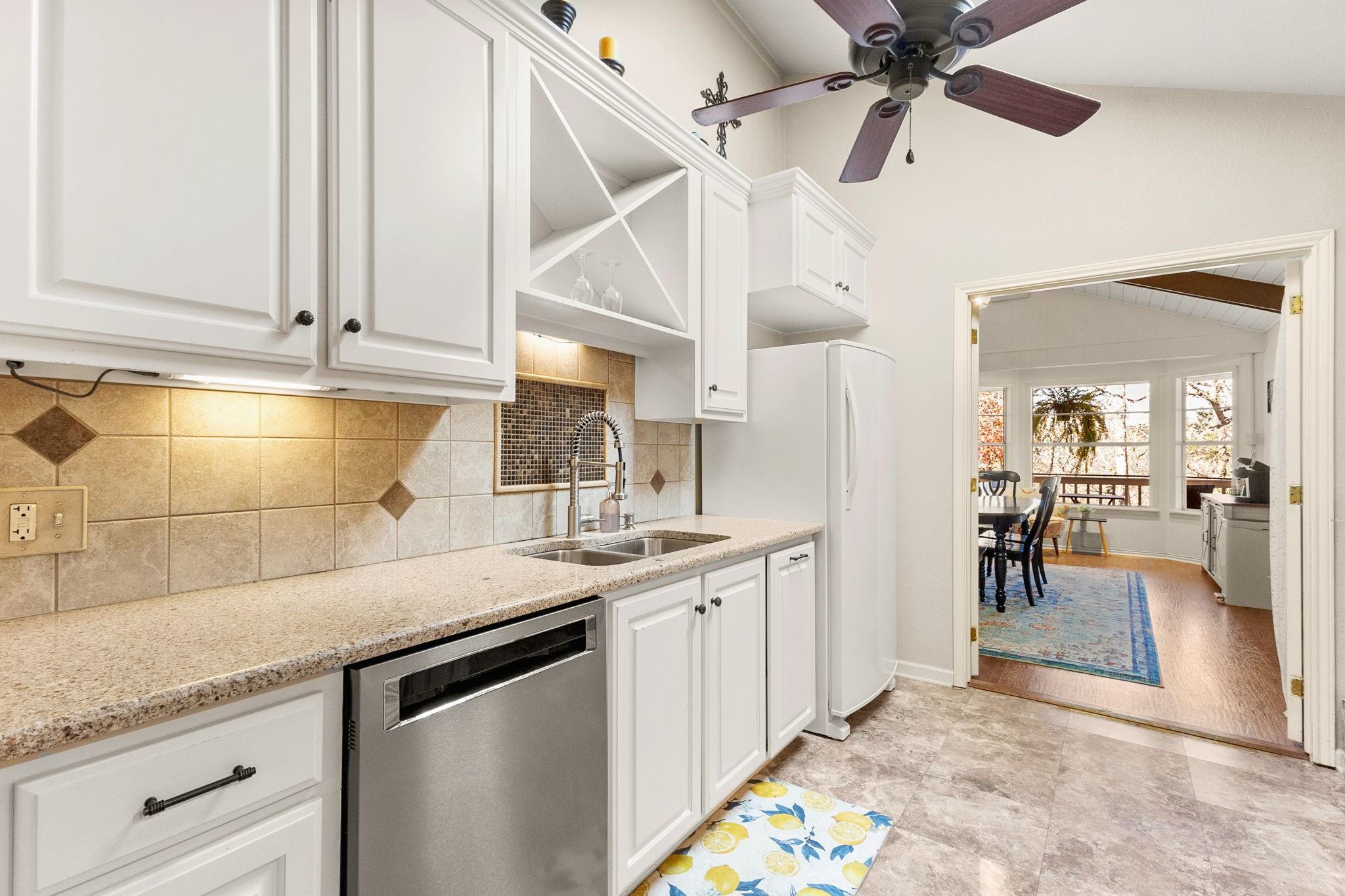 Image 10 of 40 For 1385 Edwards Blvd