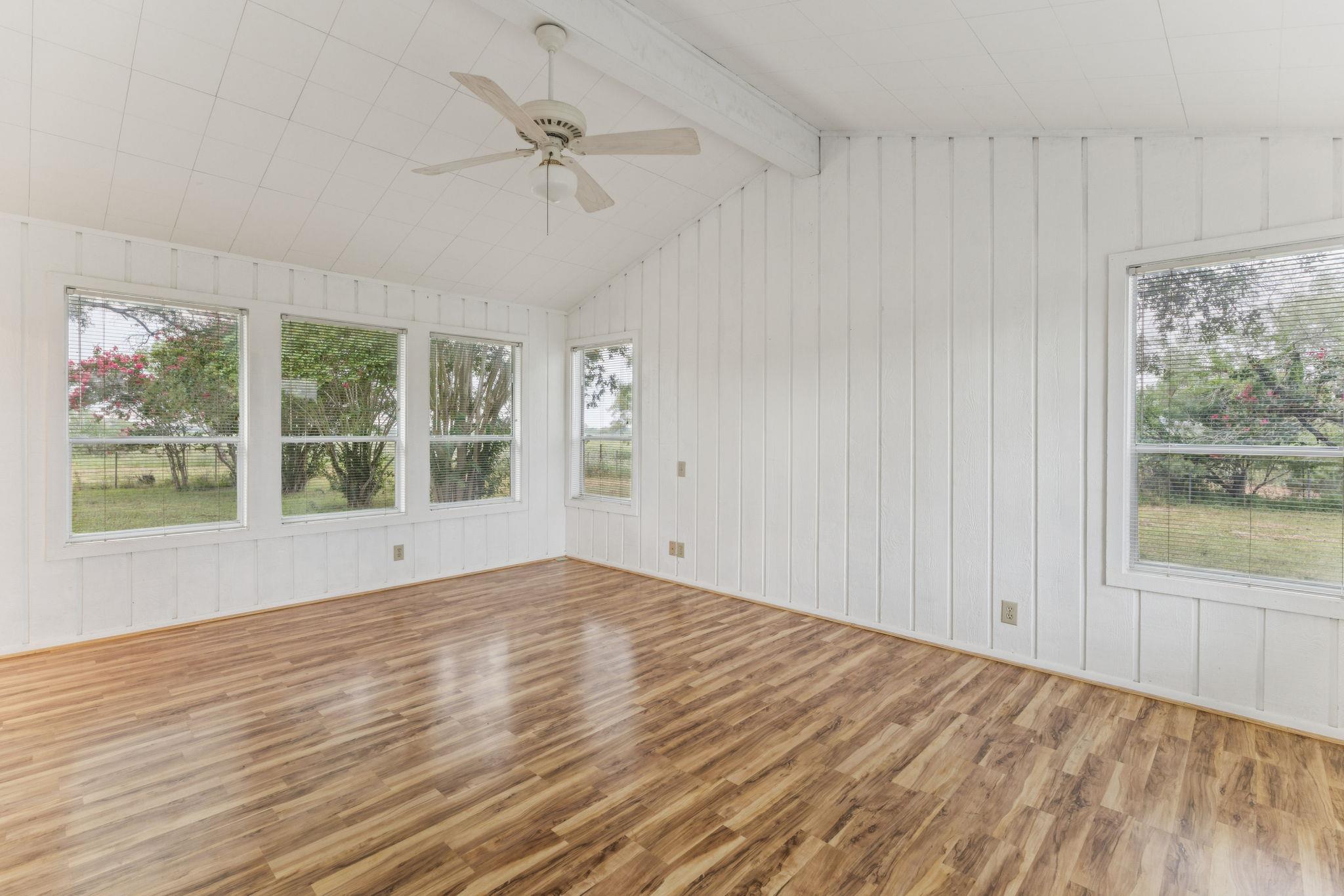 Image 12 of 23 For 9611 Wilke Rd