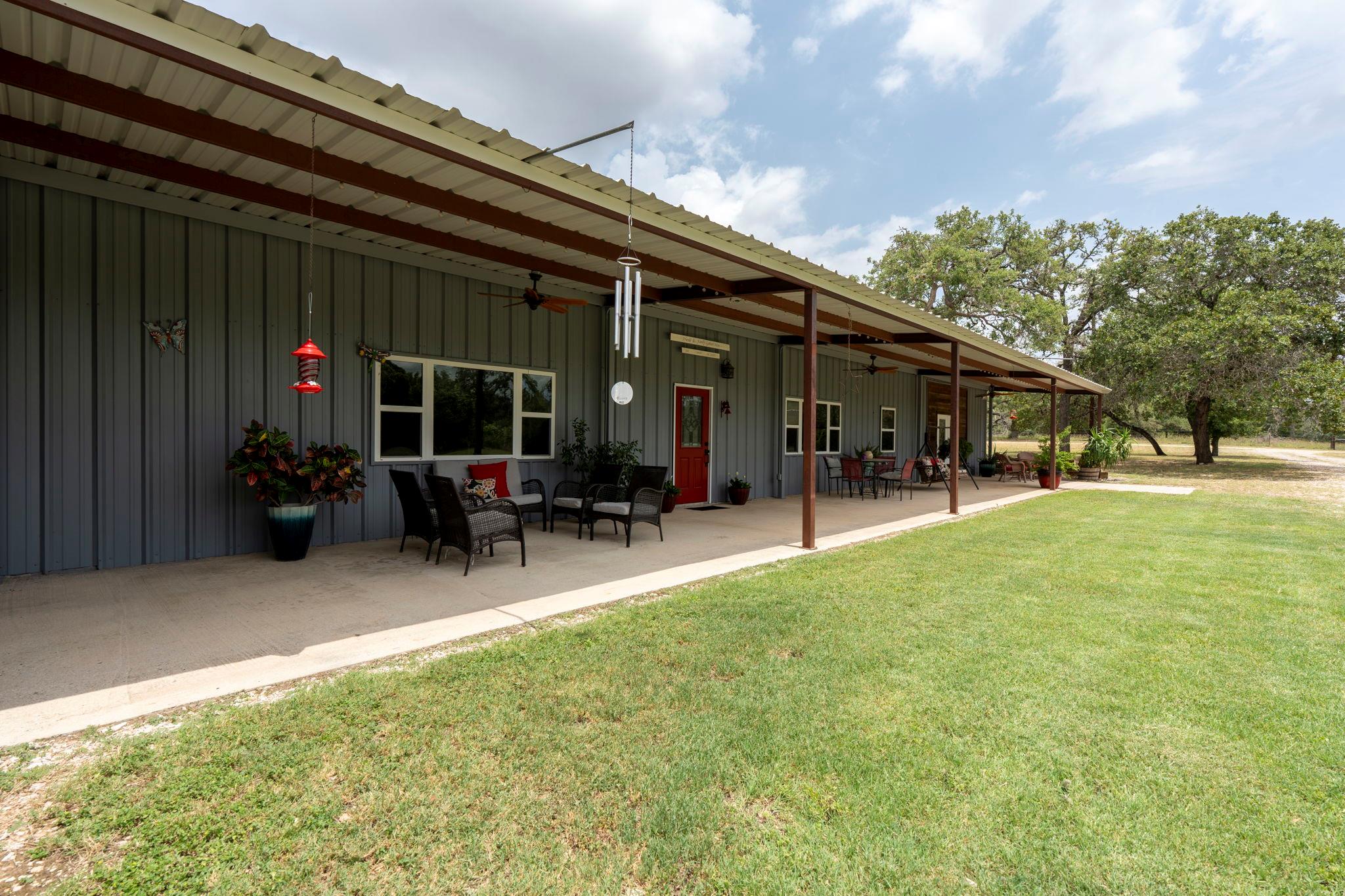 Details for 966 County Road 439 Rd, Stockdale, TX 78160