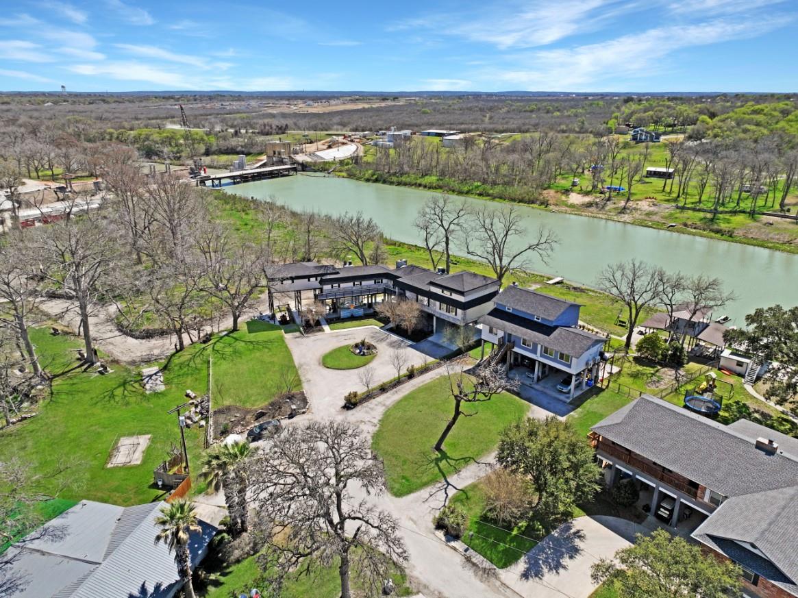Details for 174 Lakeside Dr, Seguin, TX 78155