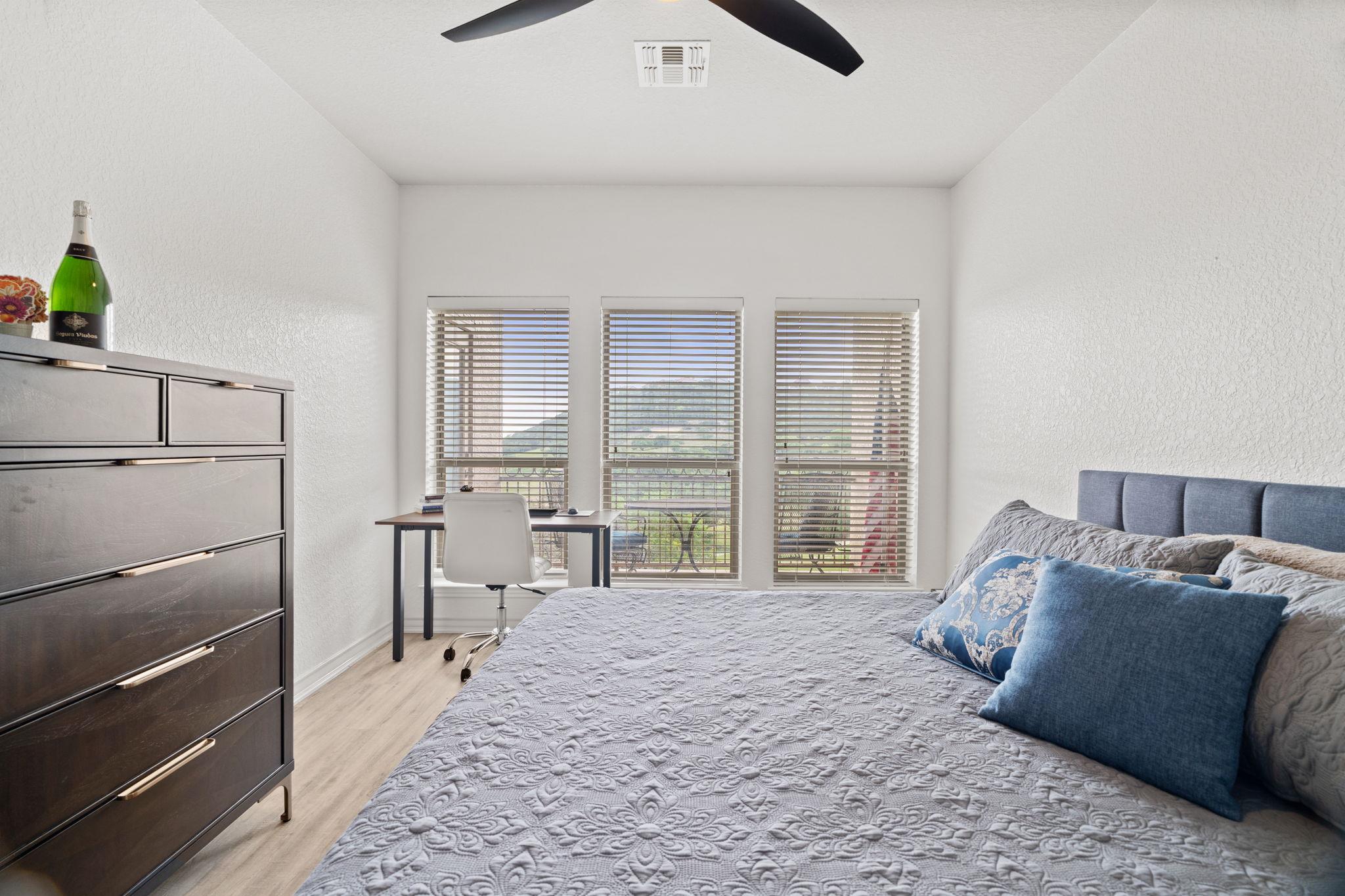 Image 11 of 30 For 20 Tapatio Springs Dr E 206