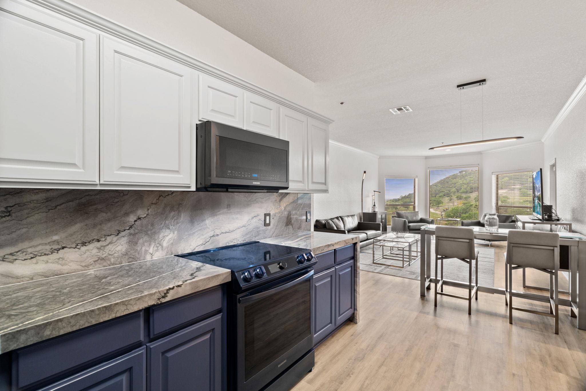 Image 8 of 30 For 20 Tapatio Springs Dr E 206