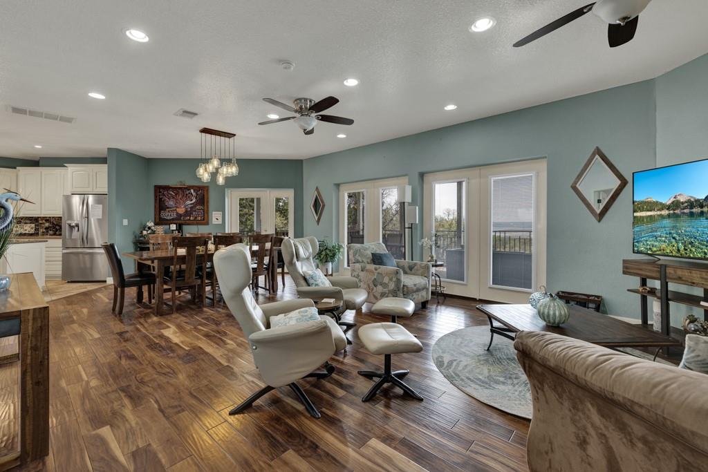 Image 17 of 40 For 3811 Potters Creek