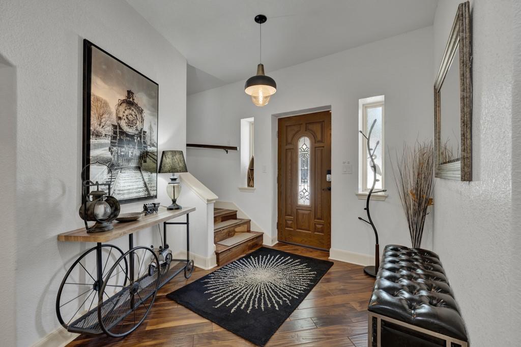 Image 8 of 40 For 3811 Potters Creek