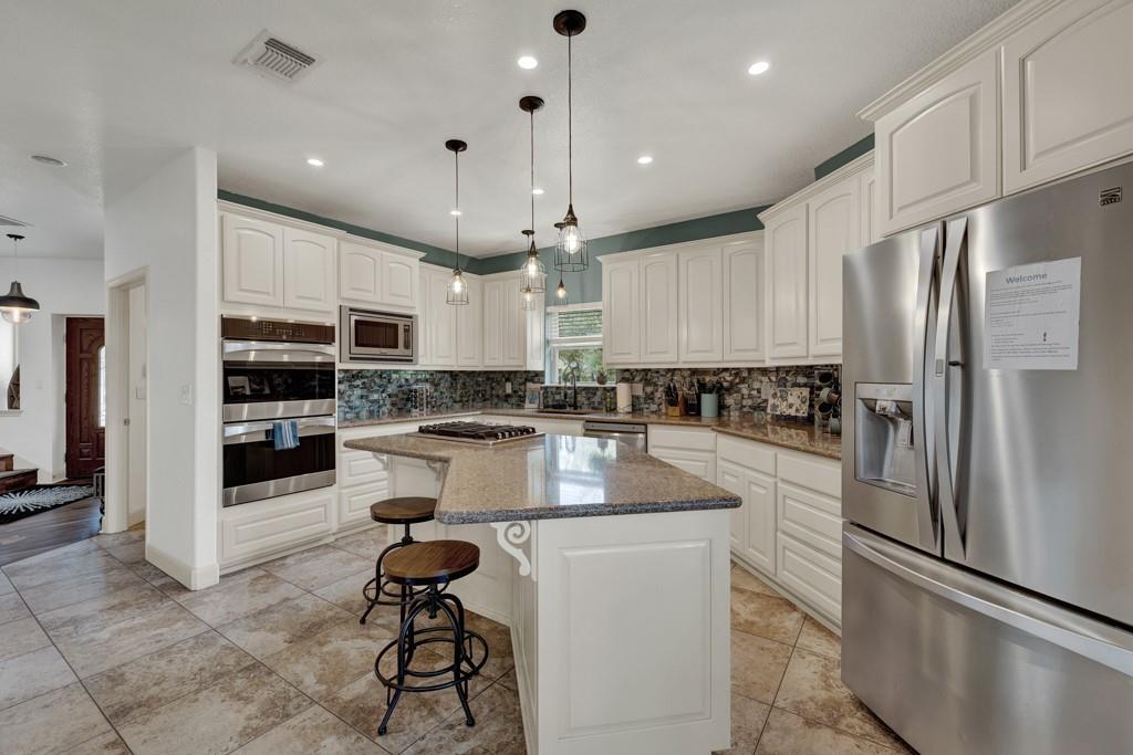 Image 9 of 40 For 3811 Potters Creek