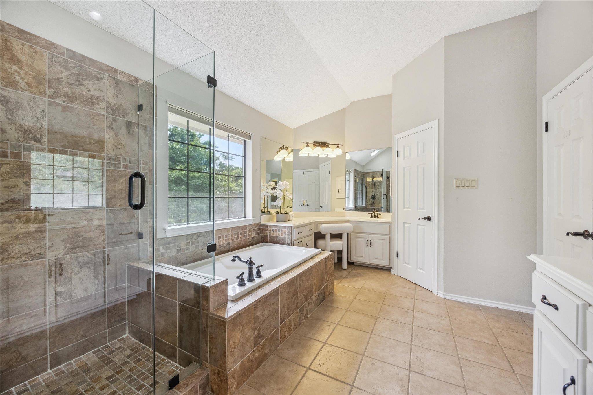 Image 32 of 40 For 9007 Tweed Berwick Dr