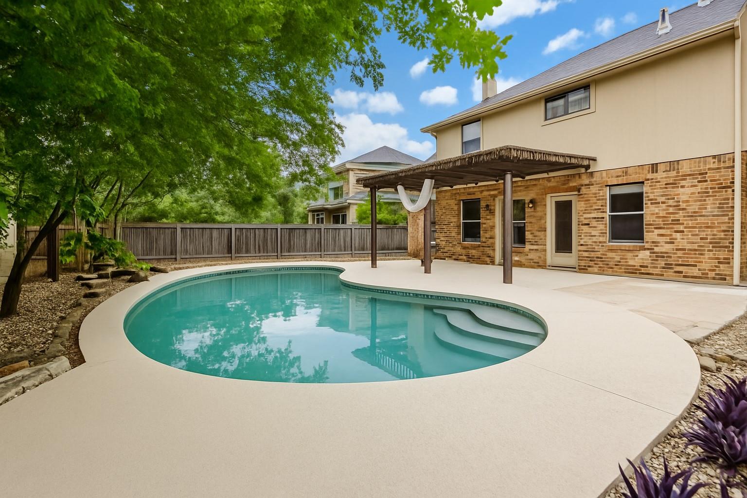 Image 4 of 40 For 9007 Tweed Berwick Dr