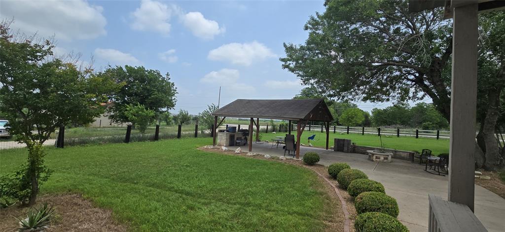 Image 5 of 12 For 9212 Thaxton Rd