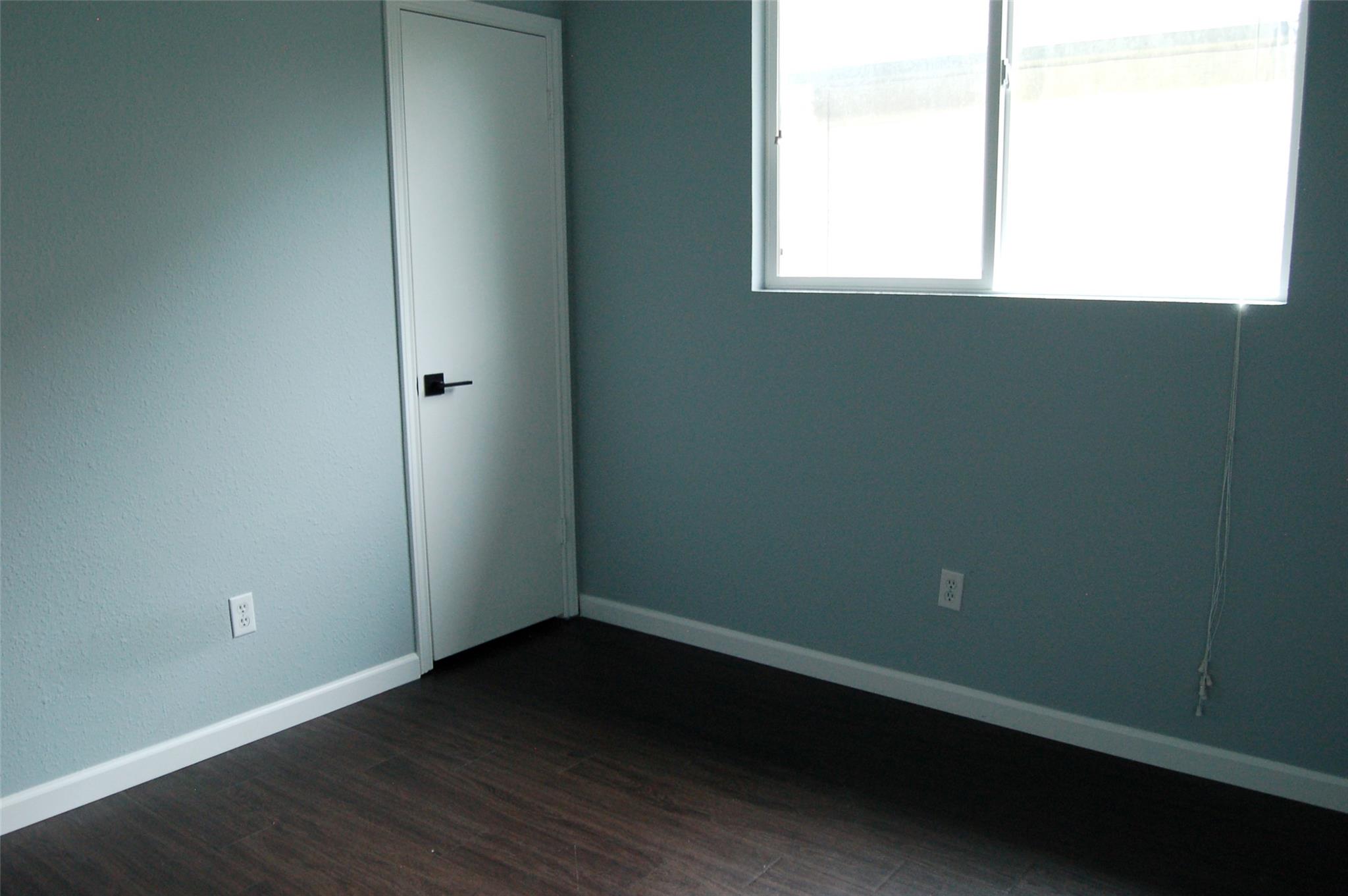 Image 16 of 19 For 12615 Dove Valley Trl