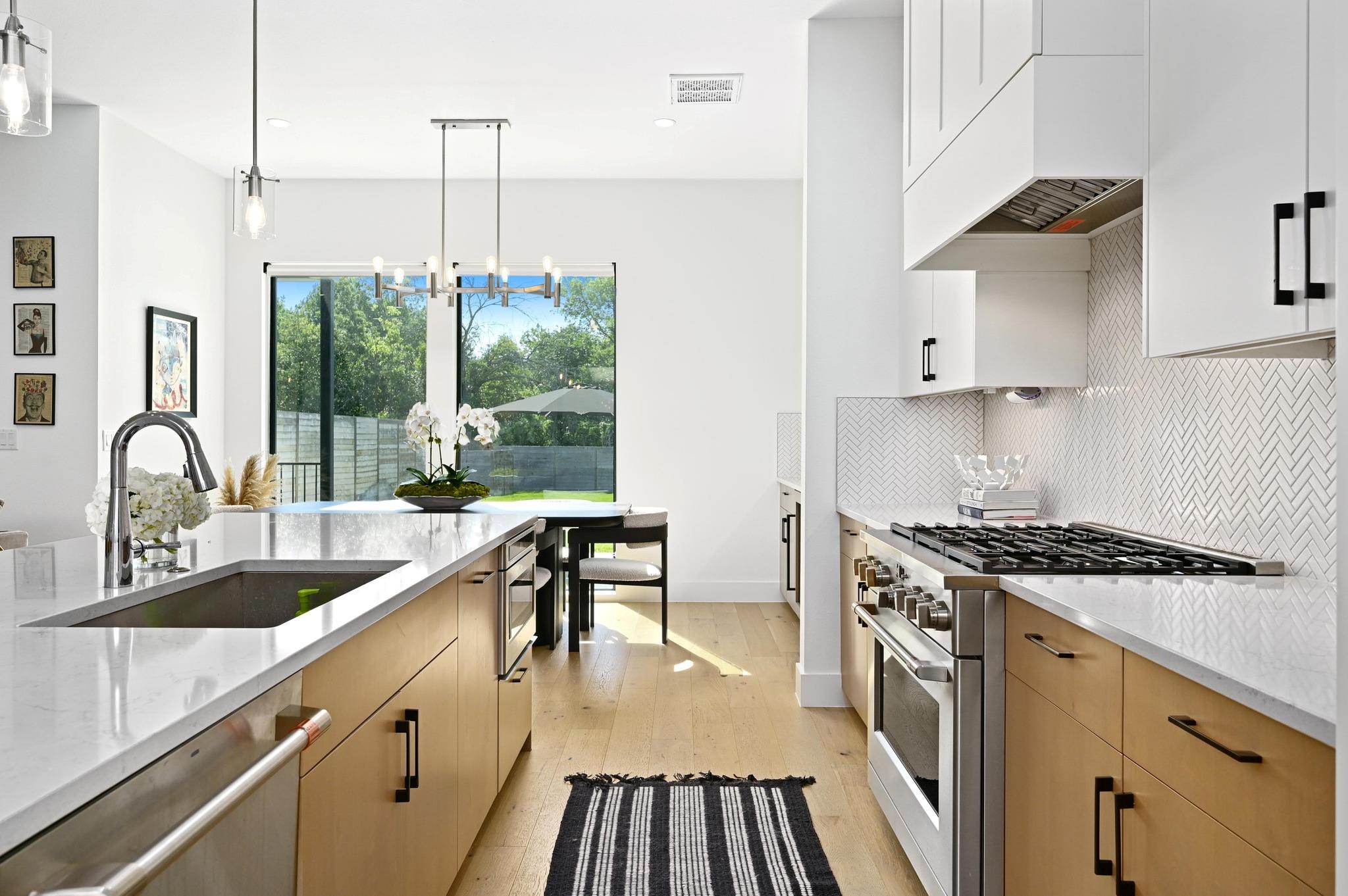 Image 13 of 36 For 5515 Jim Hogg Ave B