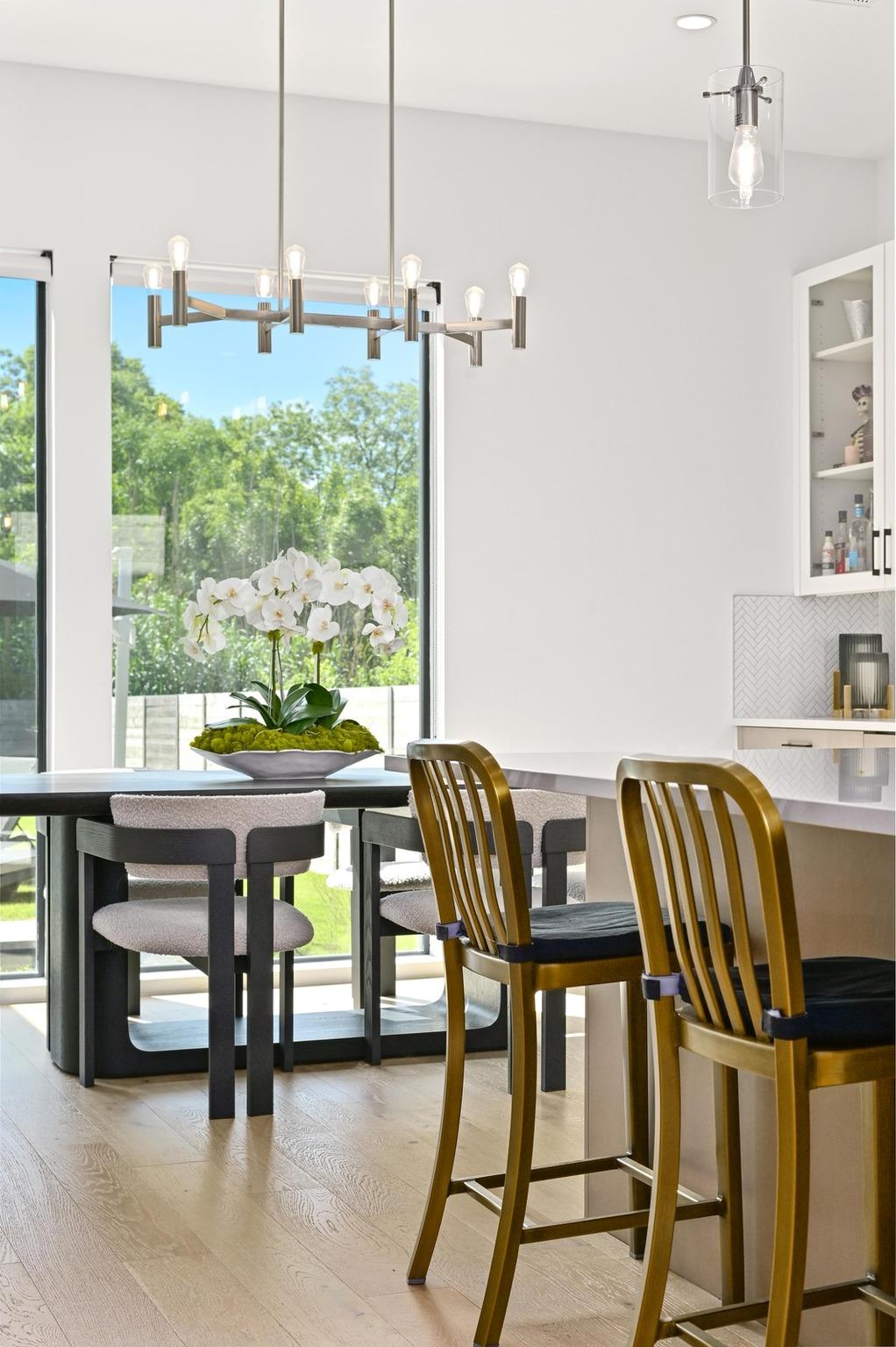 Image 14 of 36 For 5515 Jim Hogg Ave B