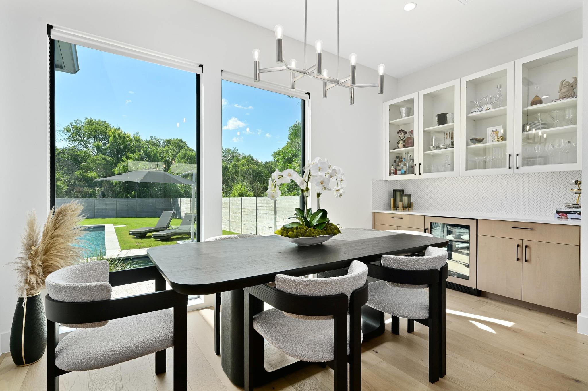 Image 15 of 36 For 5515 Jim Hogg Ave B