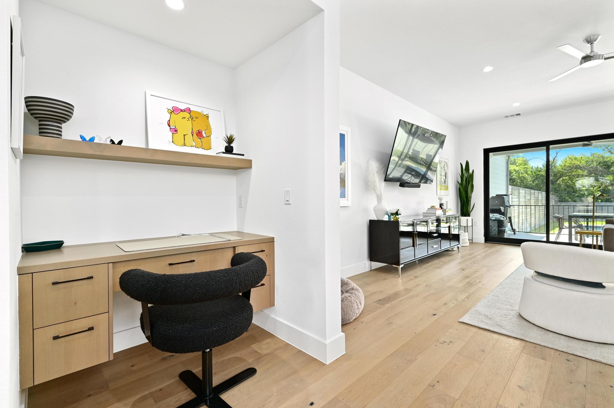 Image 6 of 36 For 5515 Jim Hogg Ave B