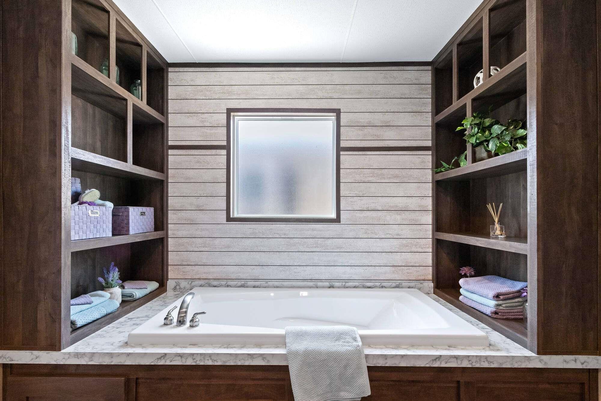 Image 12 of 14 For 1231 Saddleback Dr