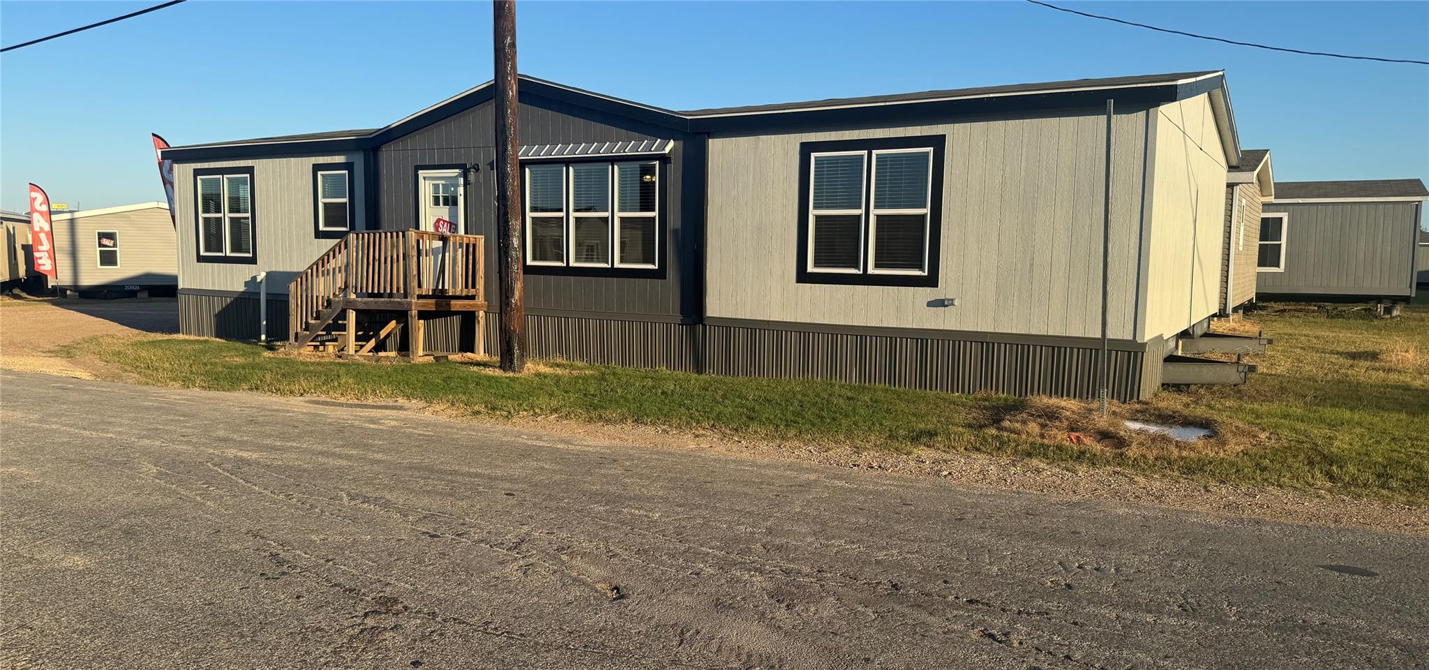 Image 13 of 14 For 1231 Saddleback Dr