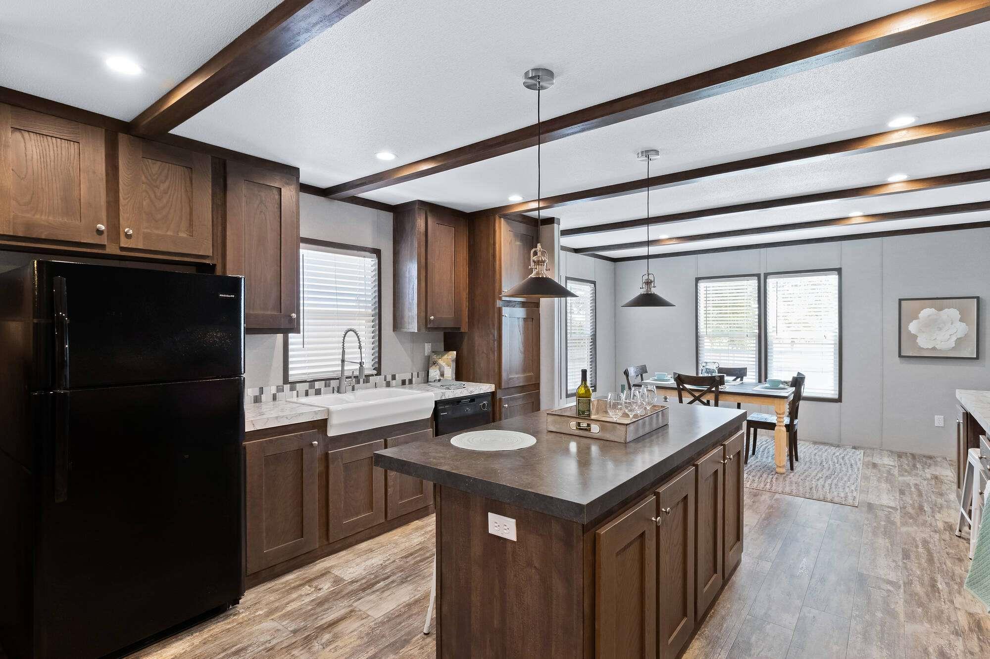 Image 5 of 14 For 1231 Saddleback Dr