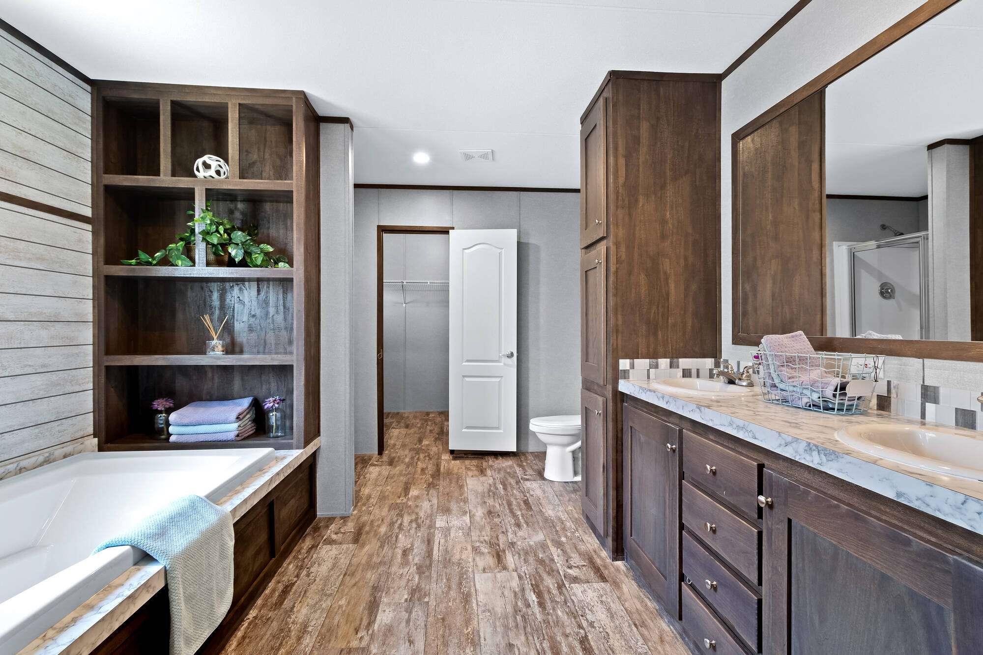 Image 9 of 14 For 1231 Saddleback Dr