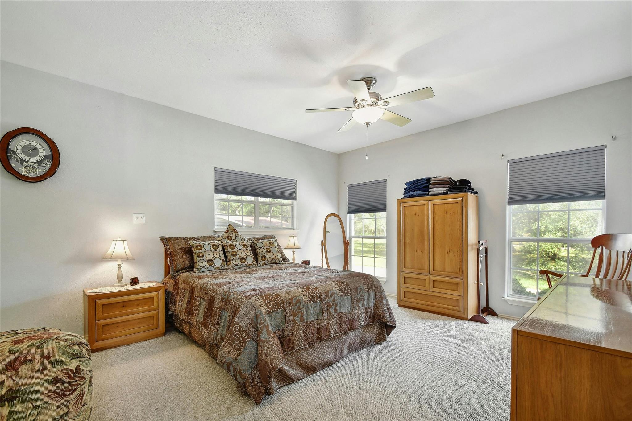 Image 16 of 40 For 6939 Cr 251  